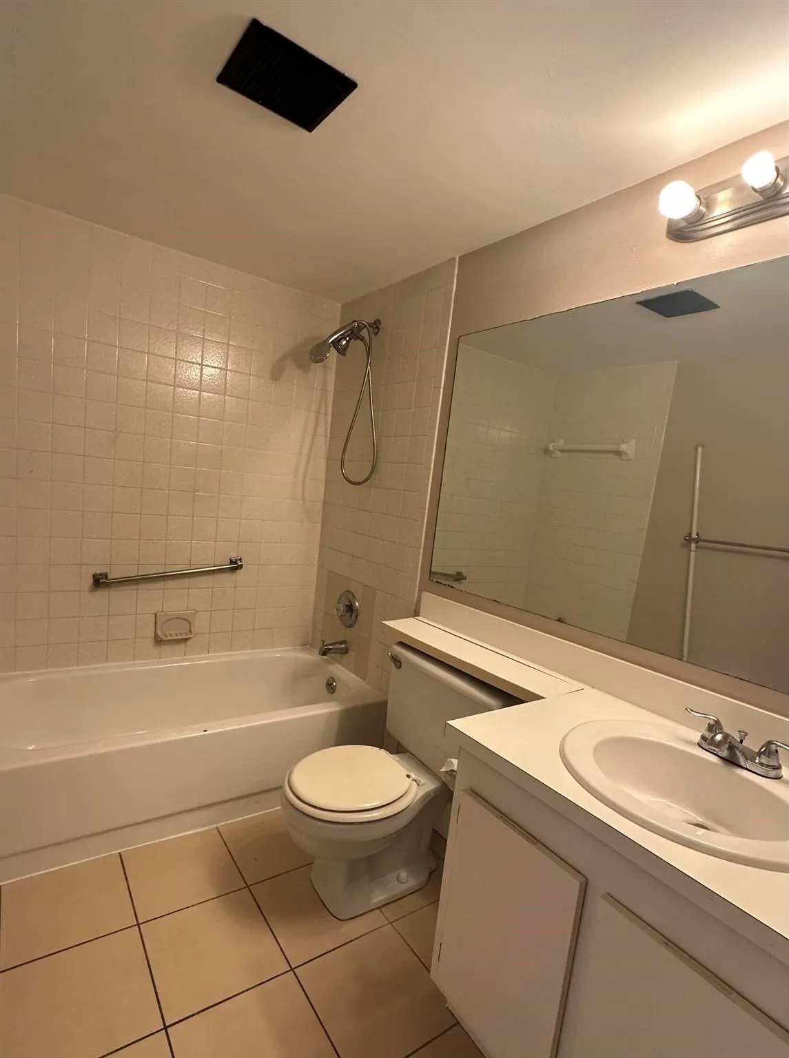 207 Foxtail Drive, #H3