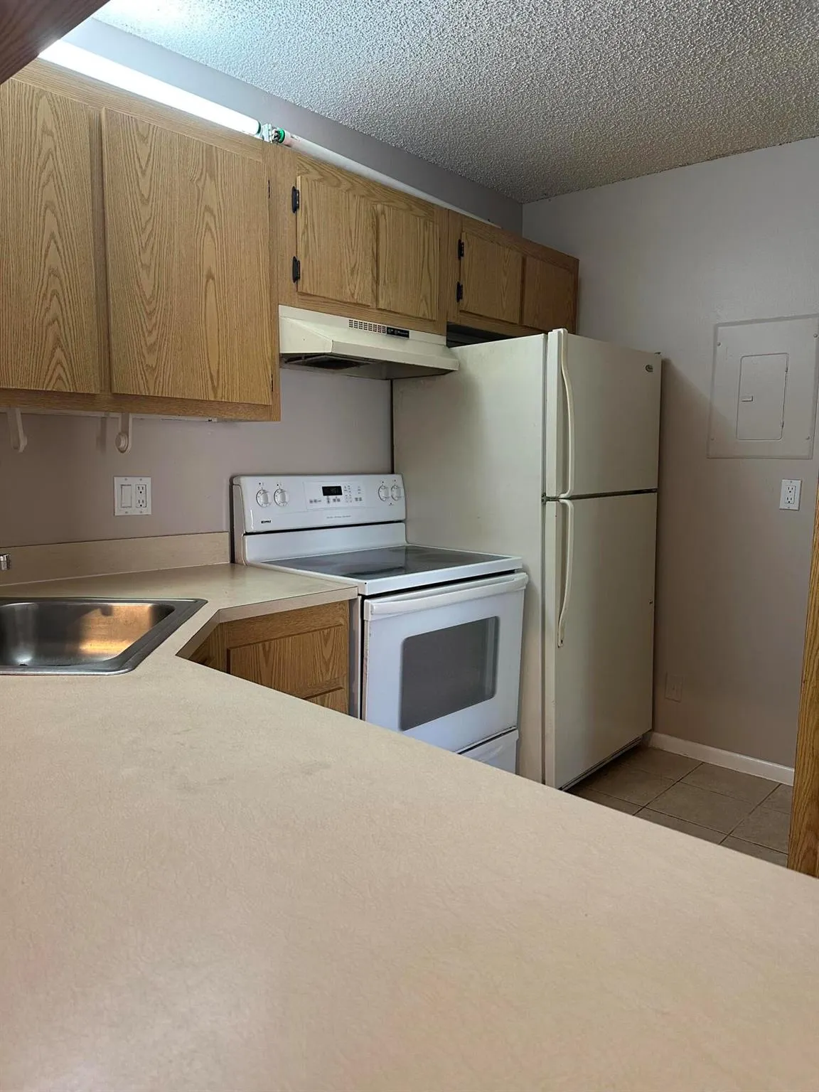 207 Foxtail Drive, #H3