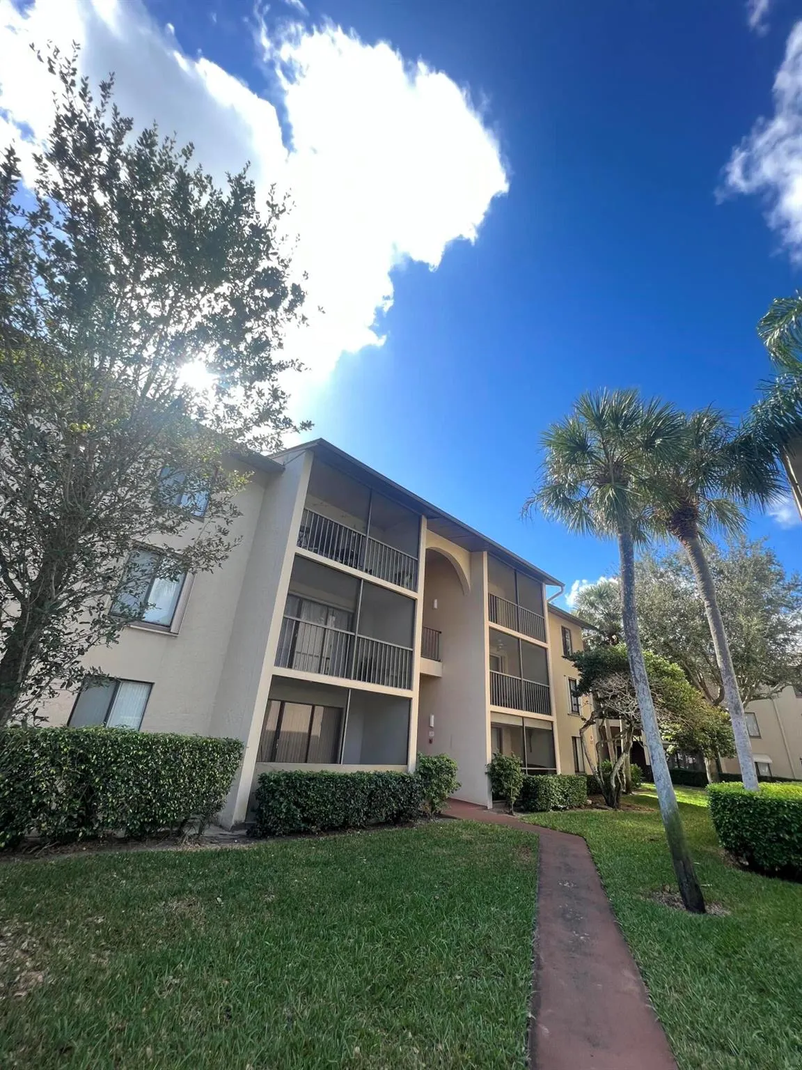207 Foxtail Drive, #H3