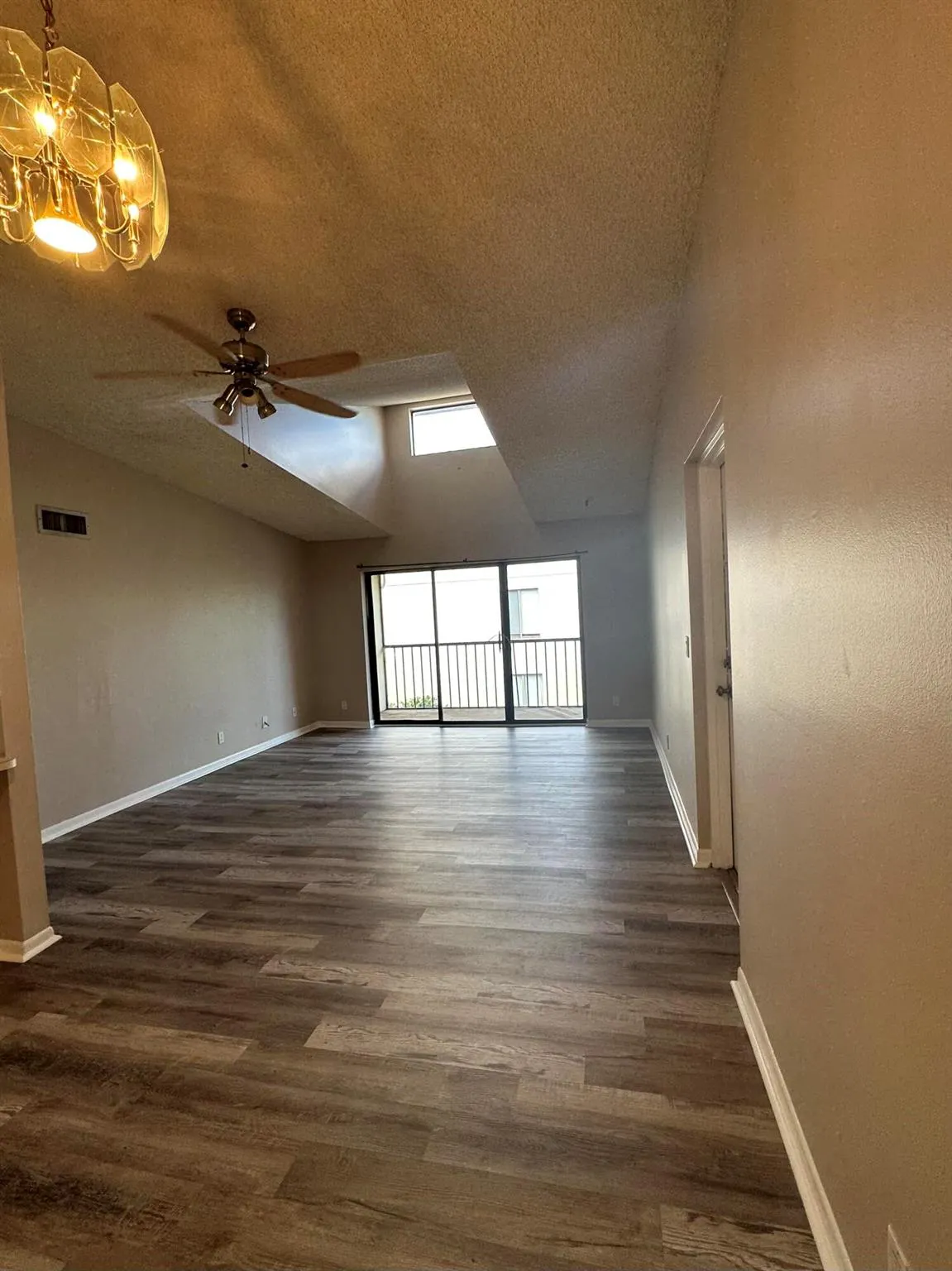 207 Foxtail Drive, #H3