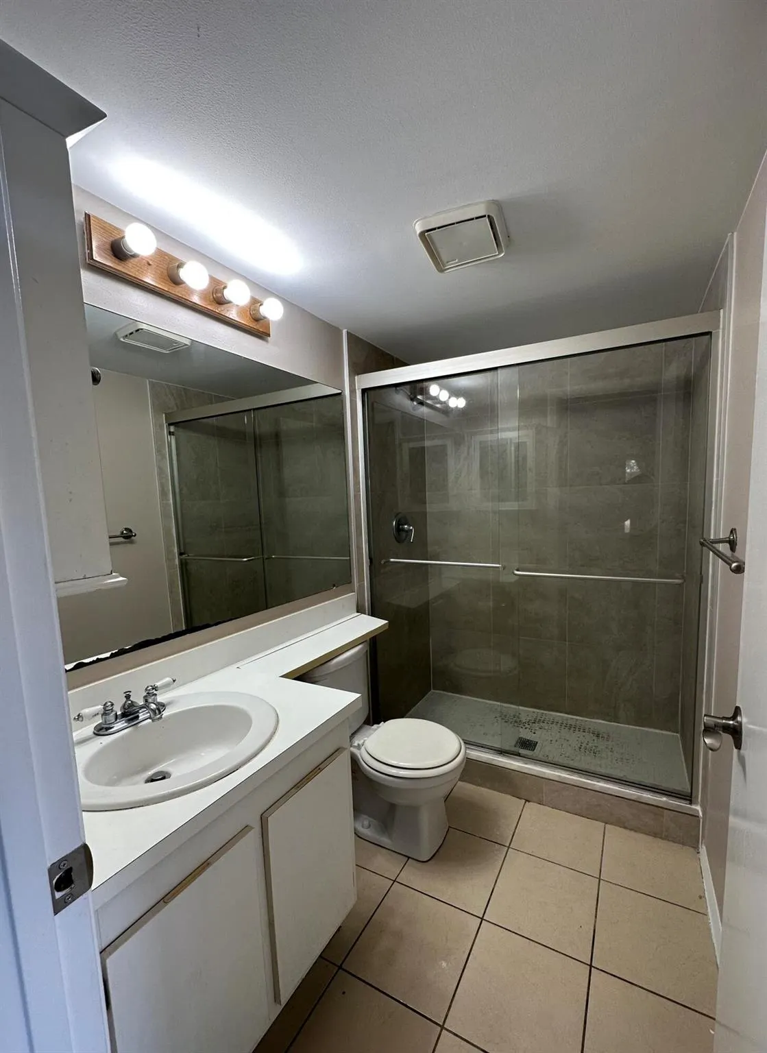 207 Foxtail Drive, #H3