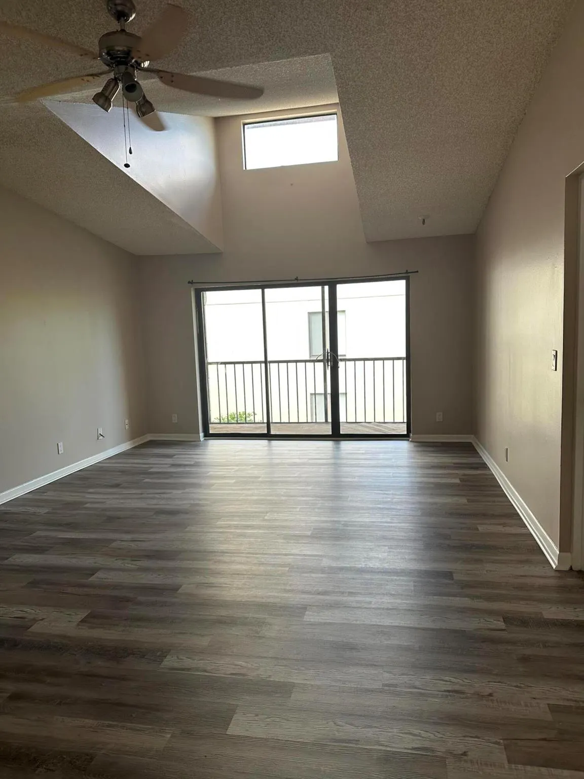 207 Foxtail Drive, #H3