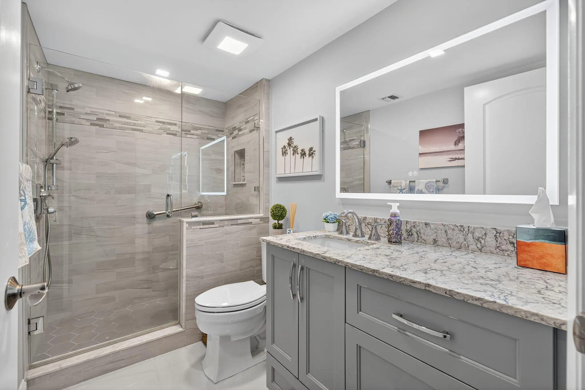 601 Seafarer Circle, #201