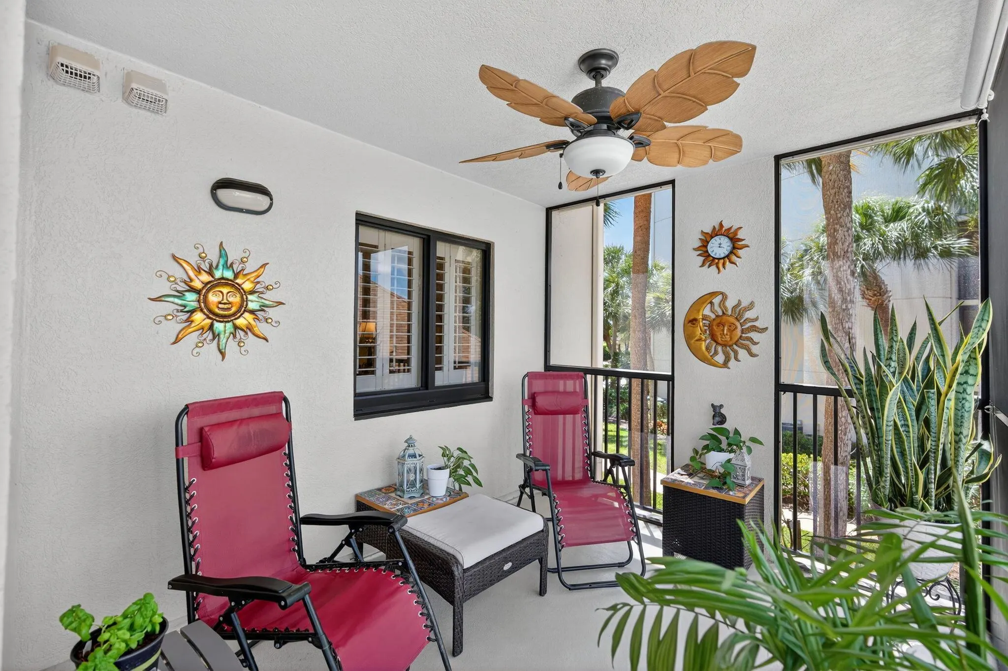 601 Seafarer Circle, #201