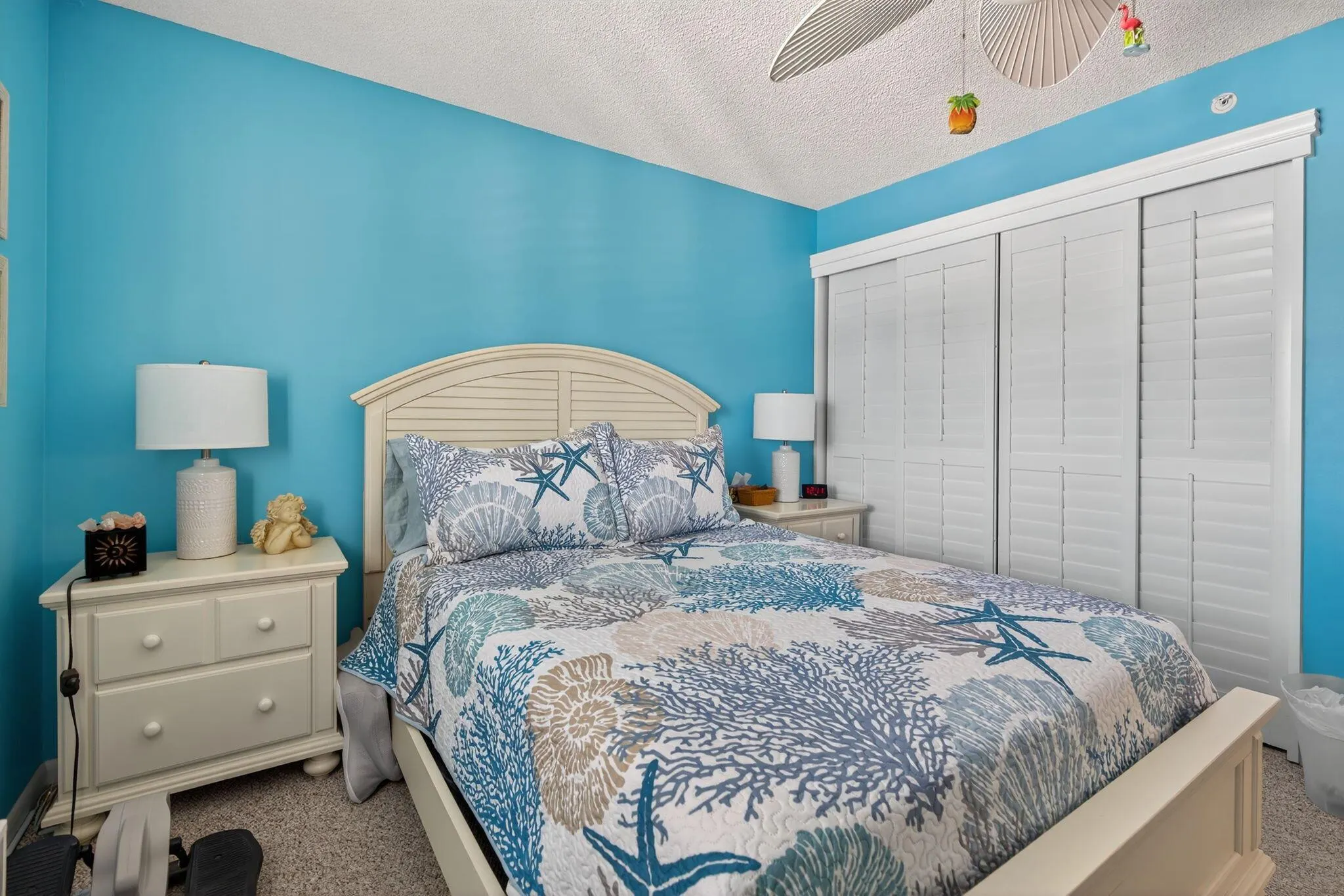 601 Seafarer Circle, #201