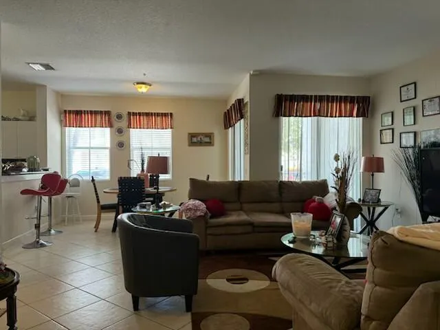 2105 Shoma Drive, #124