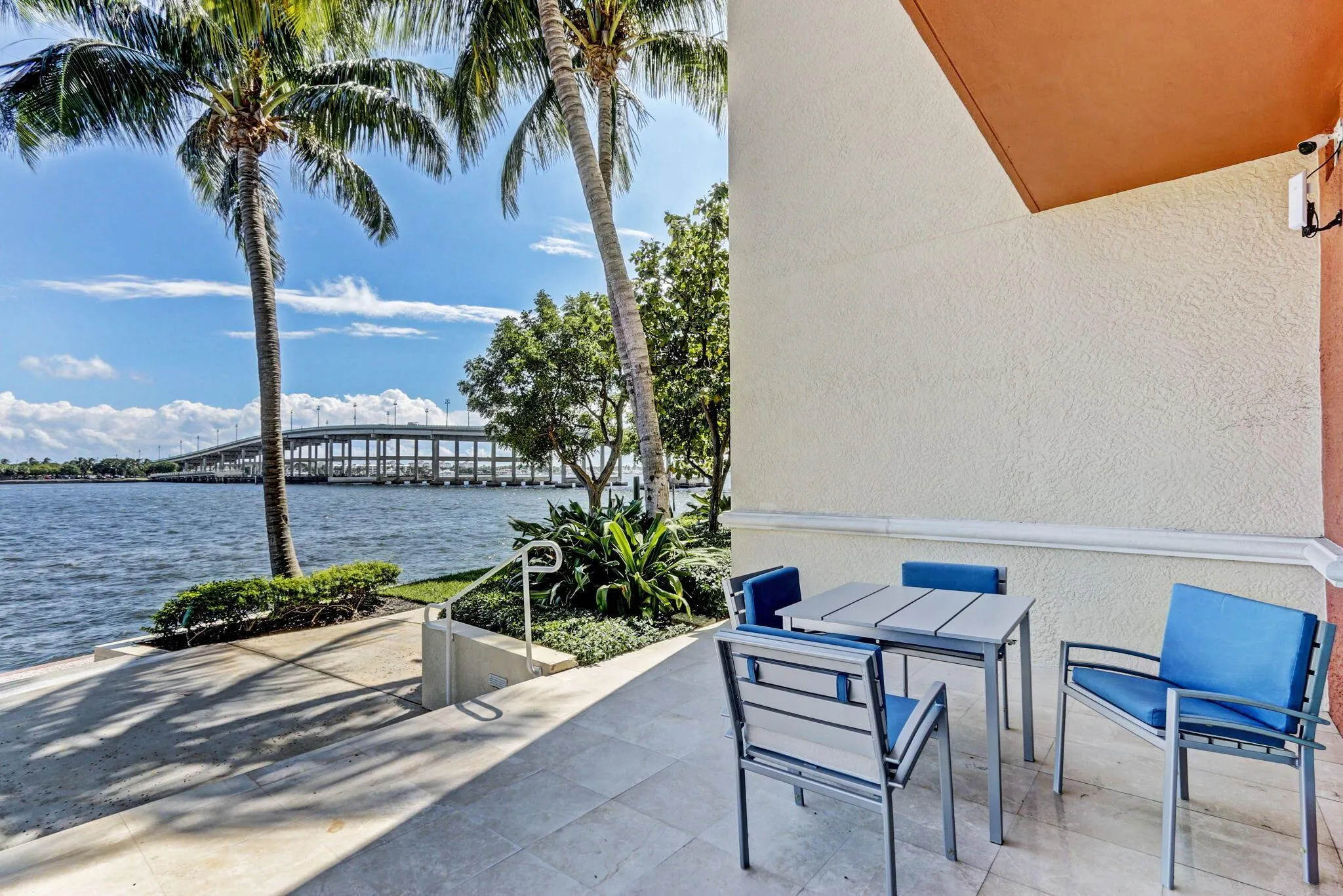 2640 Lake Shore Drive, #1710