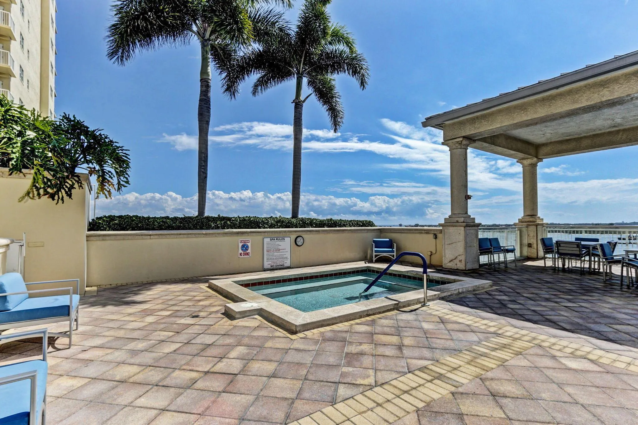 2640 Lake Shore Drive, #1710