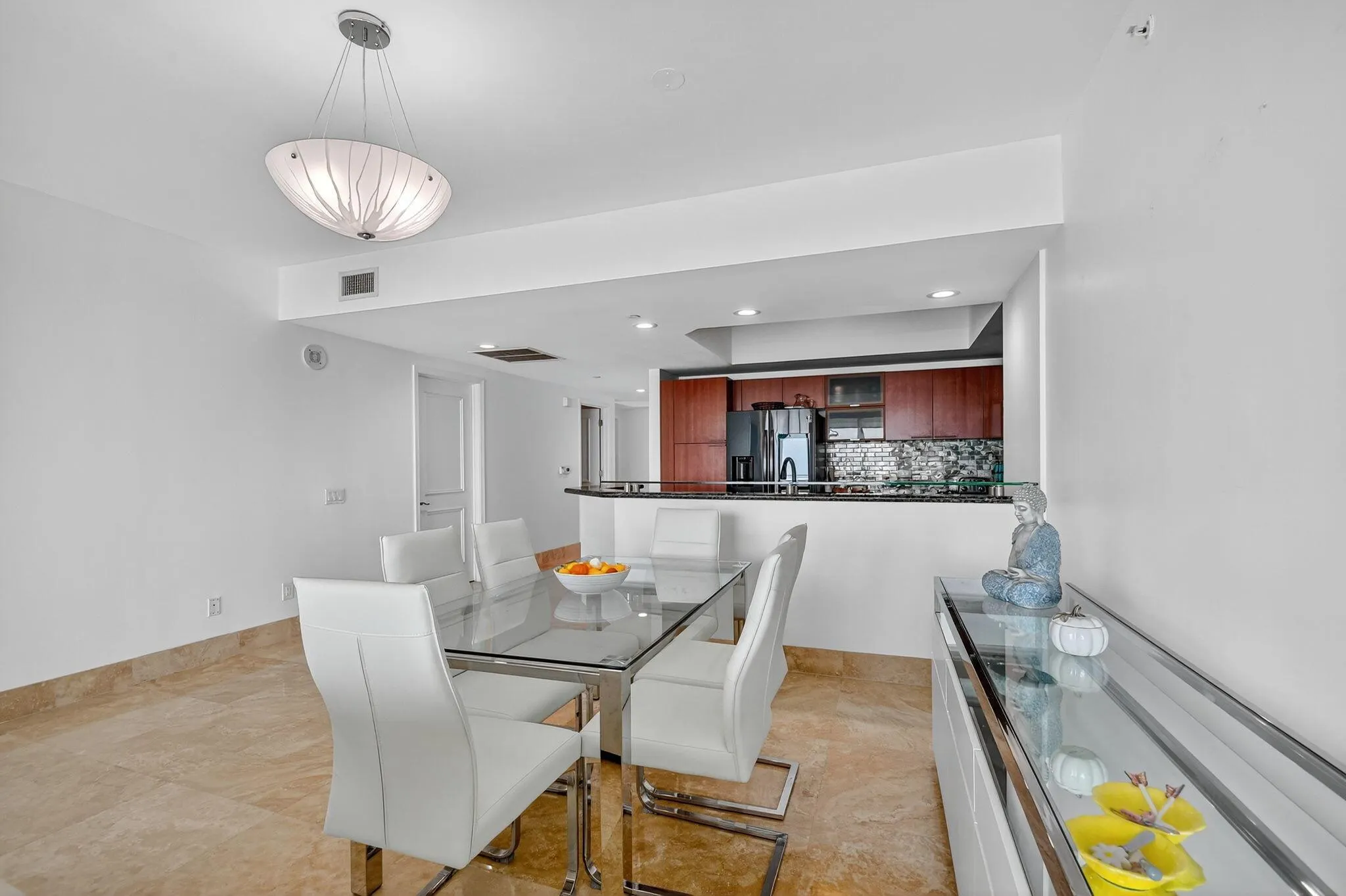 2640 Lake Shore Drive, #1710