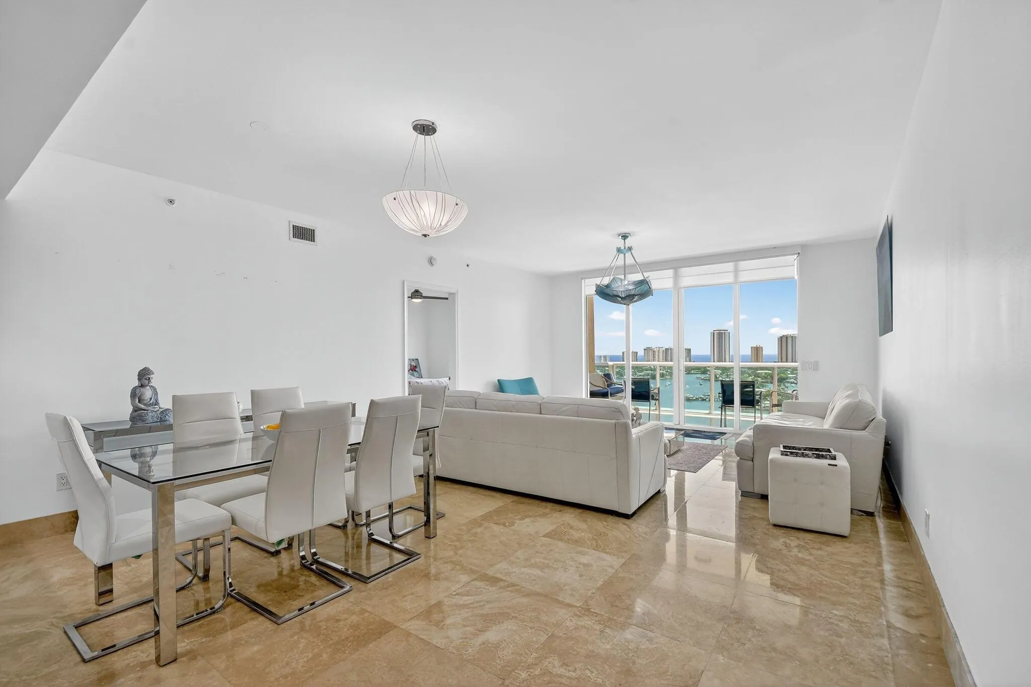 2640 Lake Shore Drive, #1710