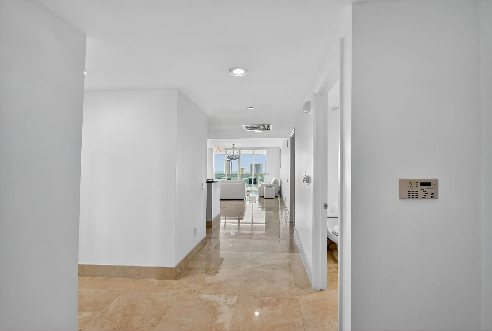 2640 Lake Shore Drive, #1710