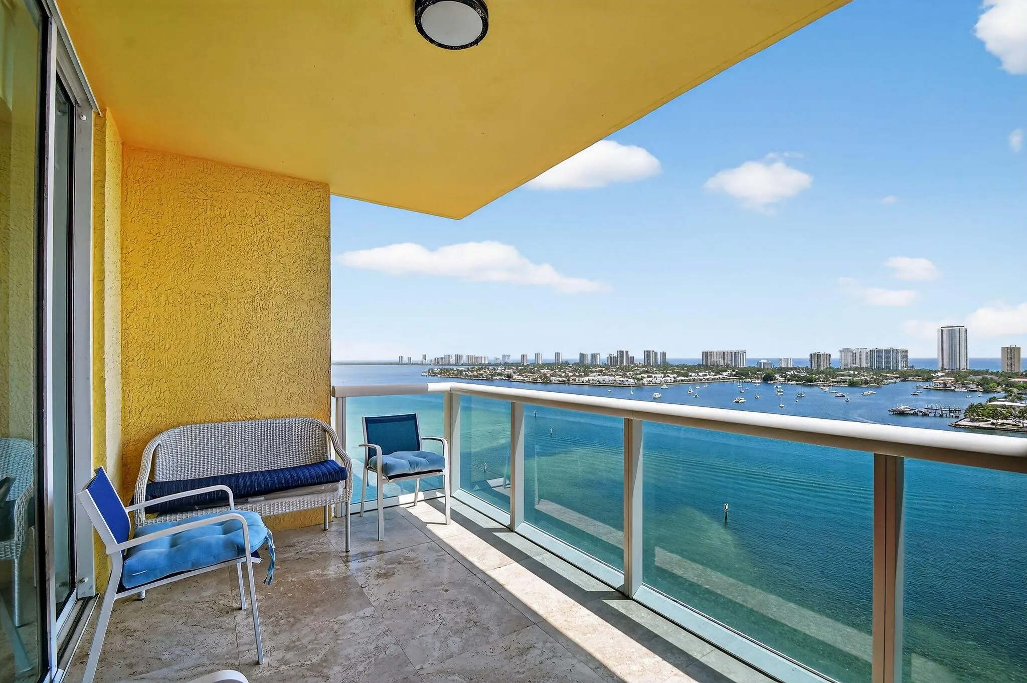 2640 Lake Shore Drive, #1710