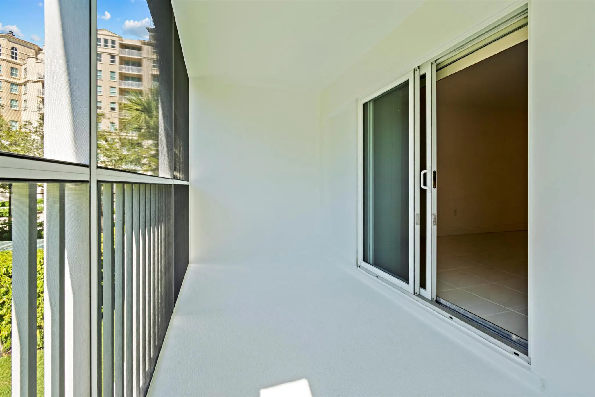 200 E Royal Palm Road, #2110