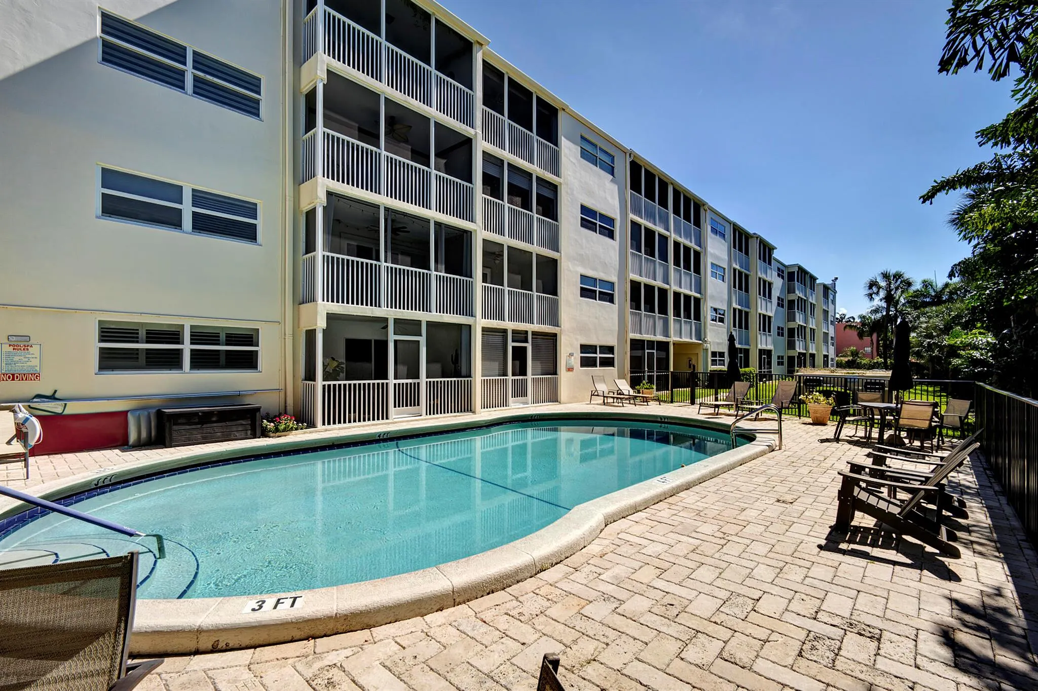200 E Royal Palm Road, #2110