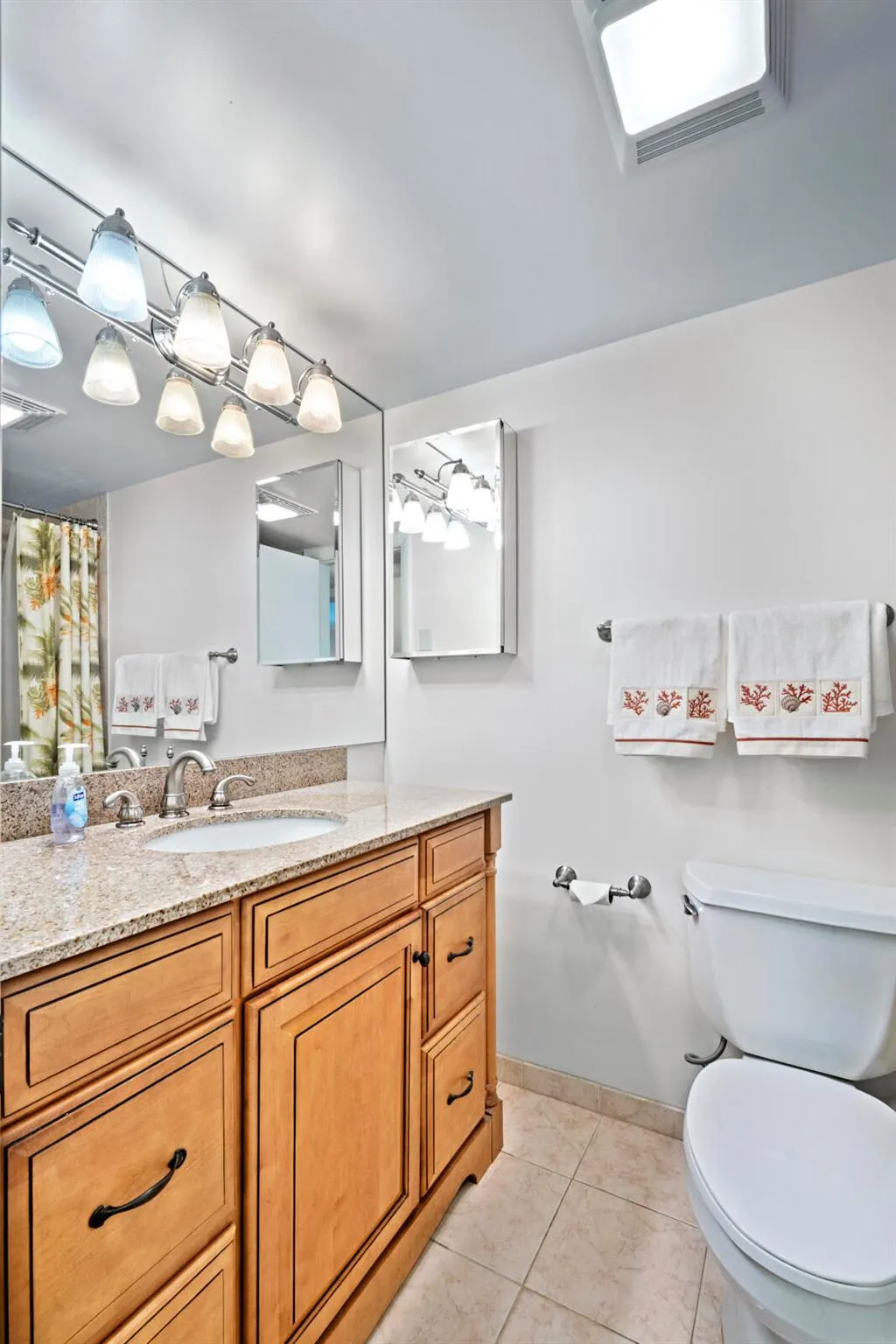 200 E Royal Palm Road, #2110