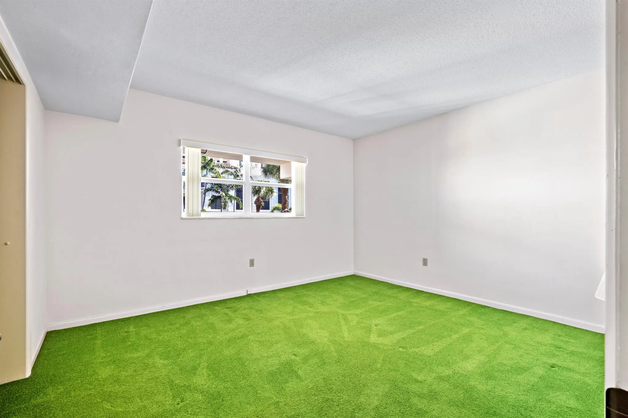 200 E Royal Palm Road, #2110