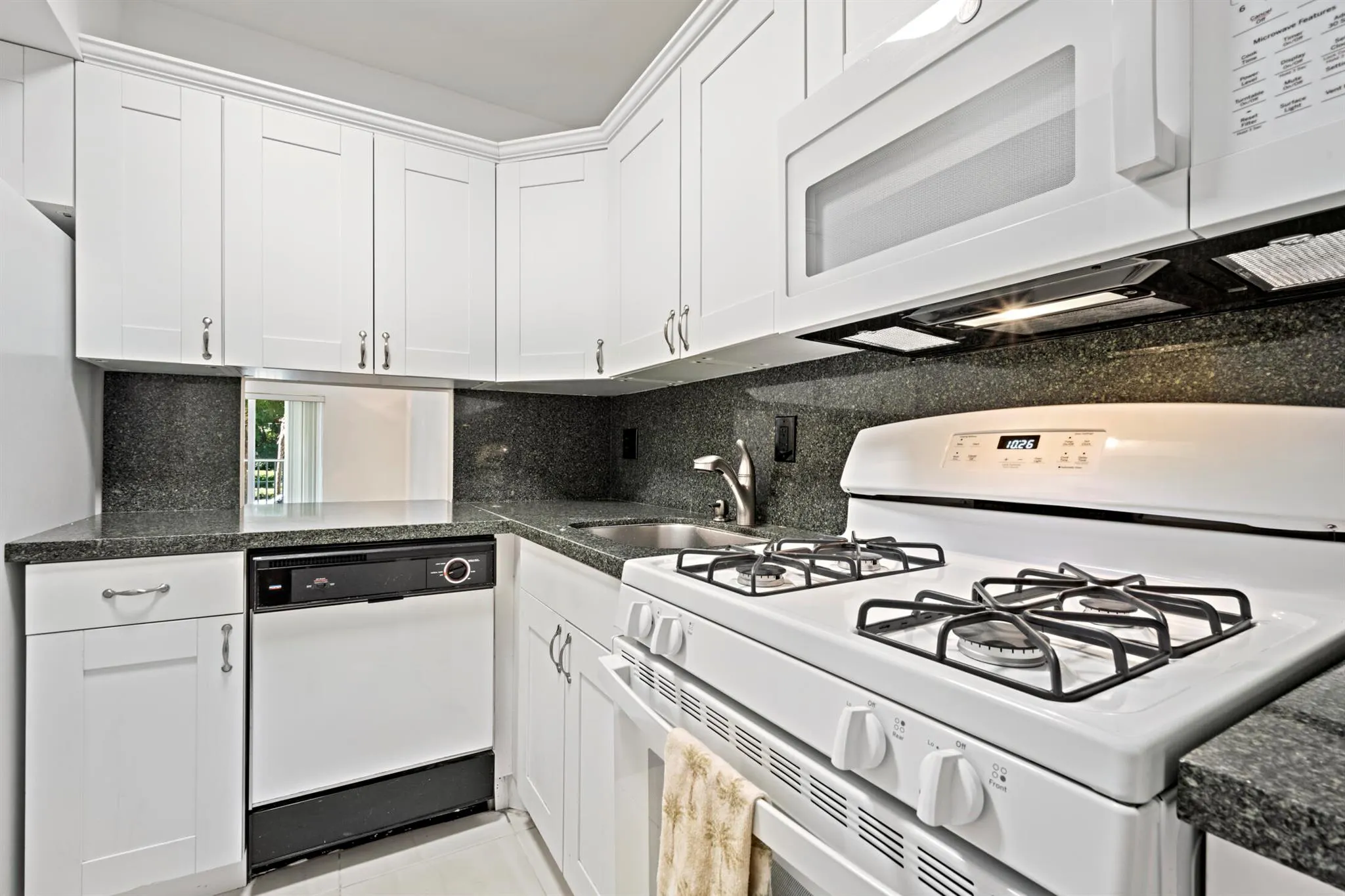 200 E Royal Palm Road, #2110