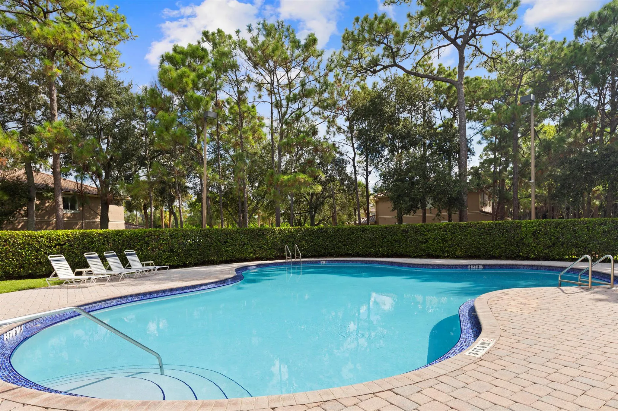 4872 Pinemore Lane