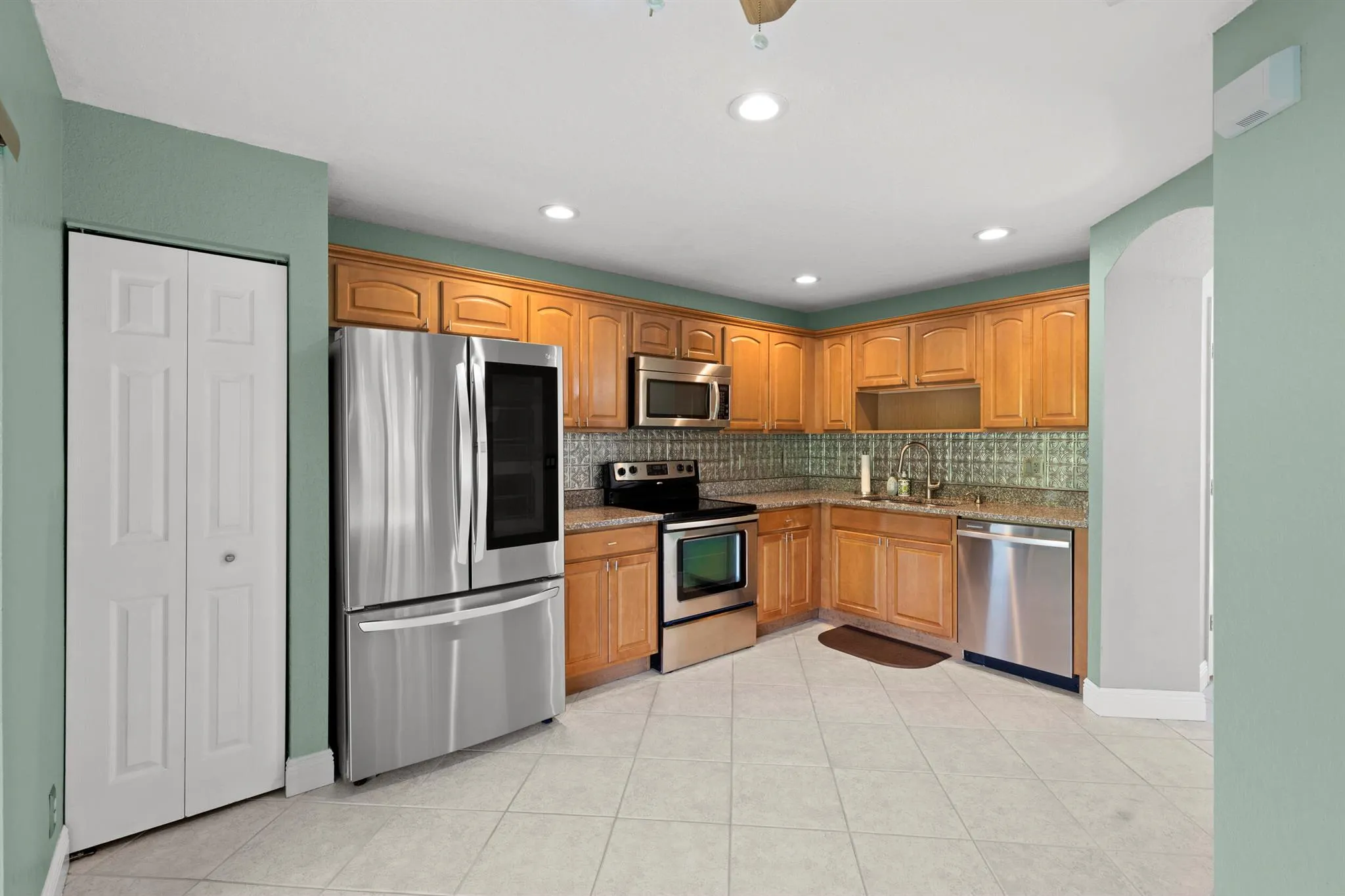4872 Pinemore Lane