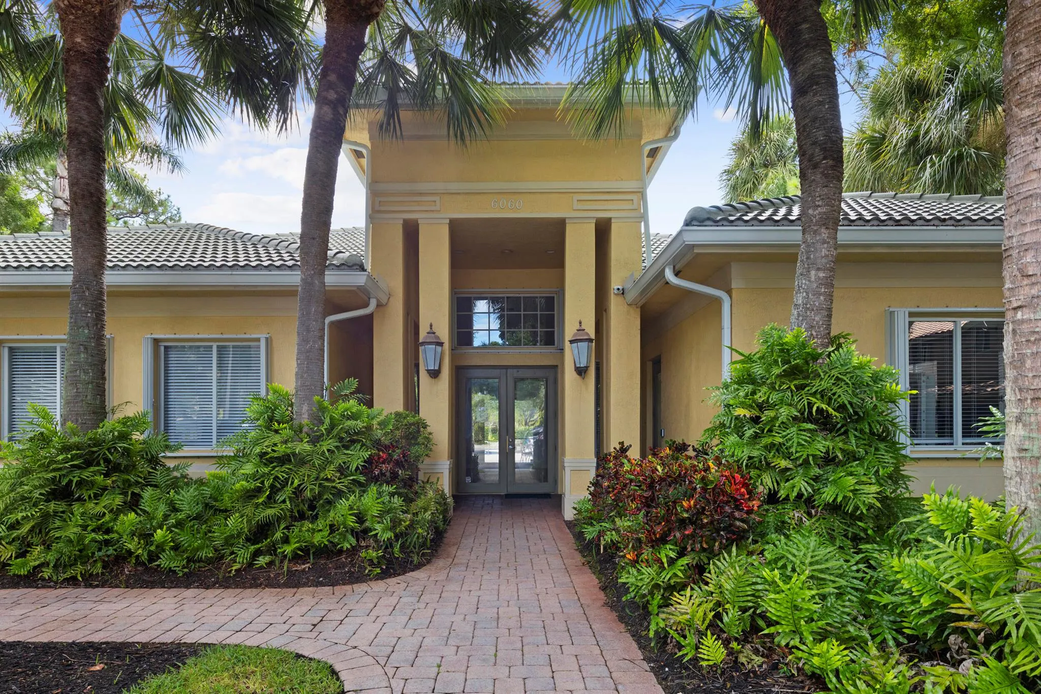 4872 Pinemore Lane
