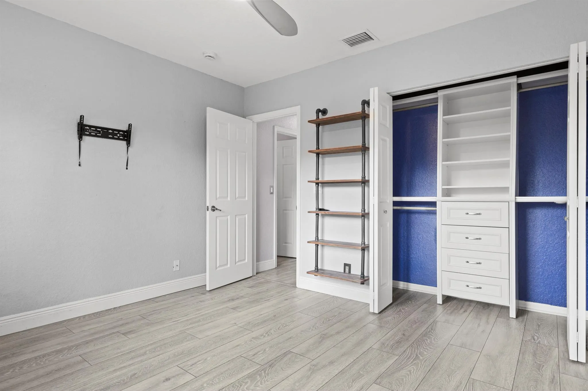 4872 Pinemore Lane