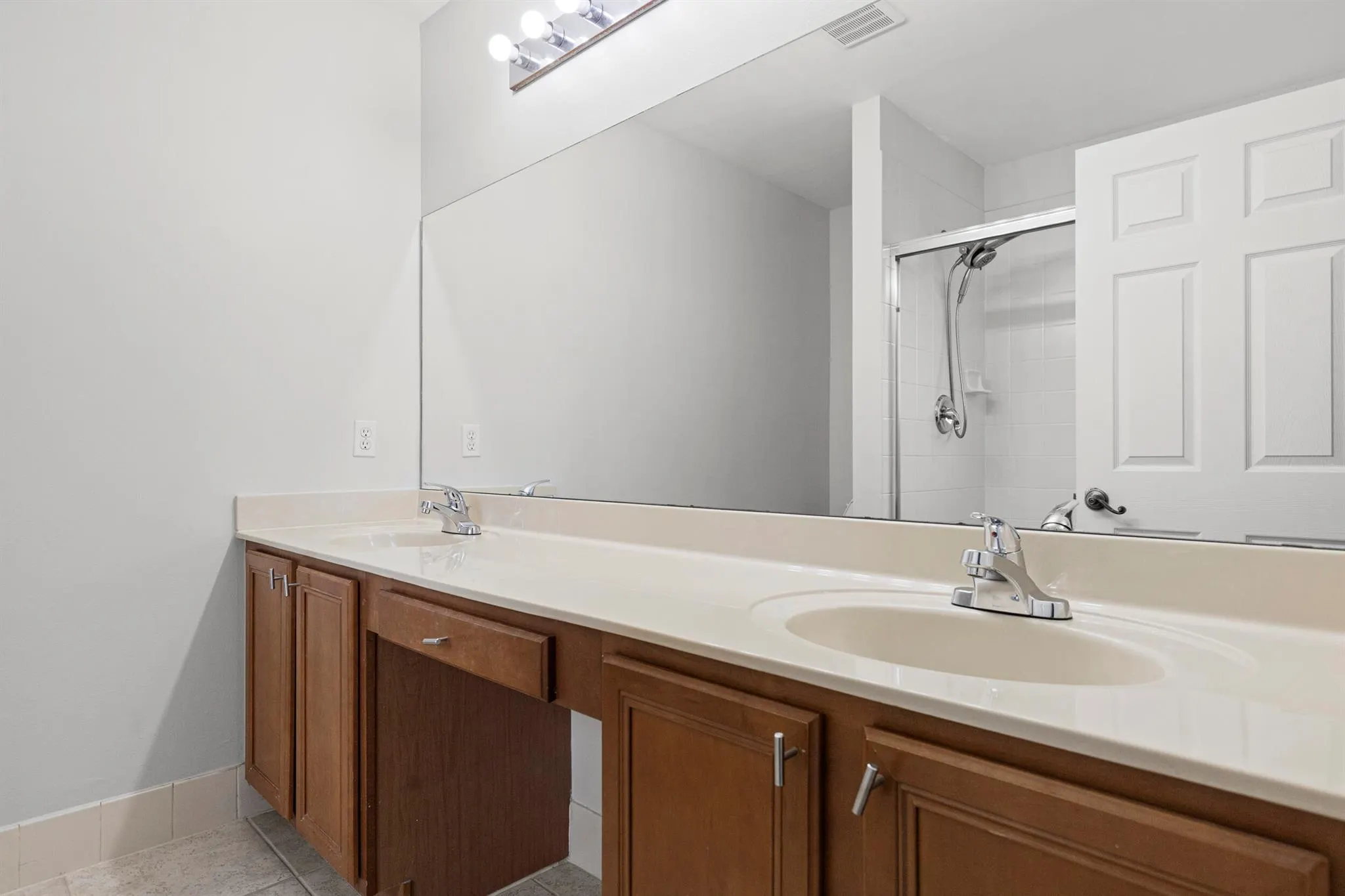 4872 Pinemore Lane