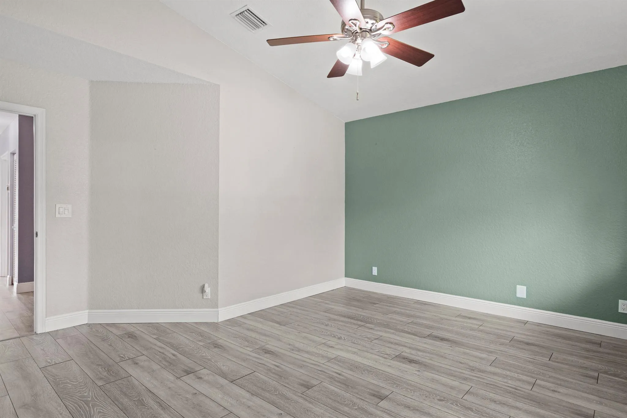 4872 Pinemore Lane