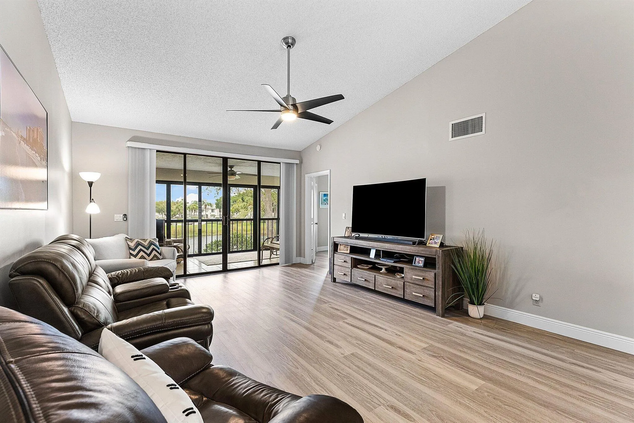 7320 Clunie Place, #13905