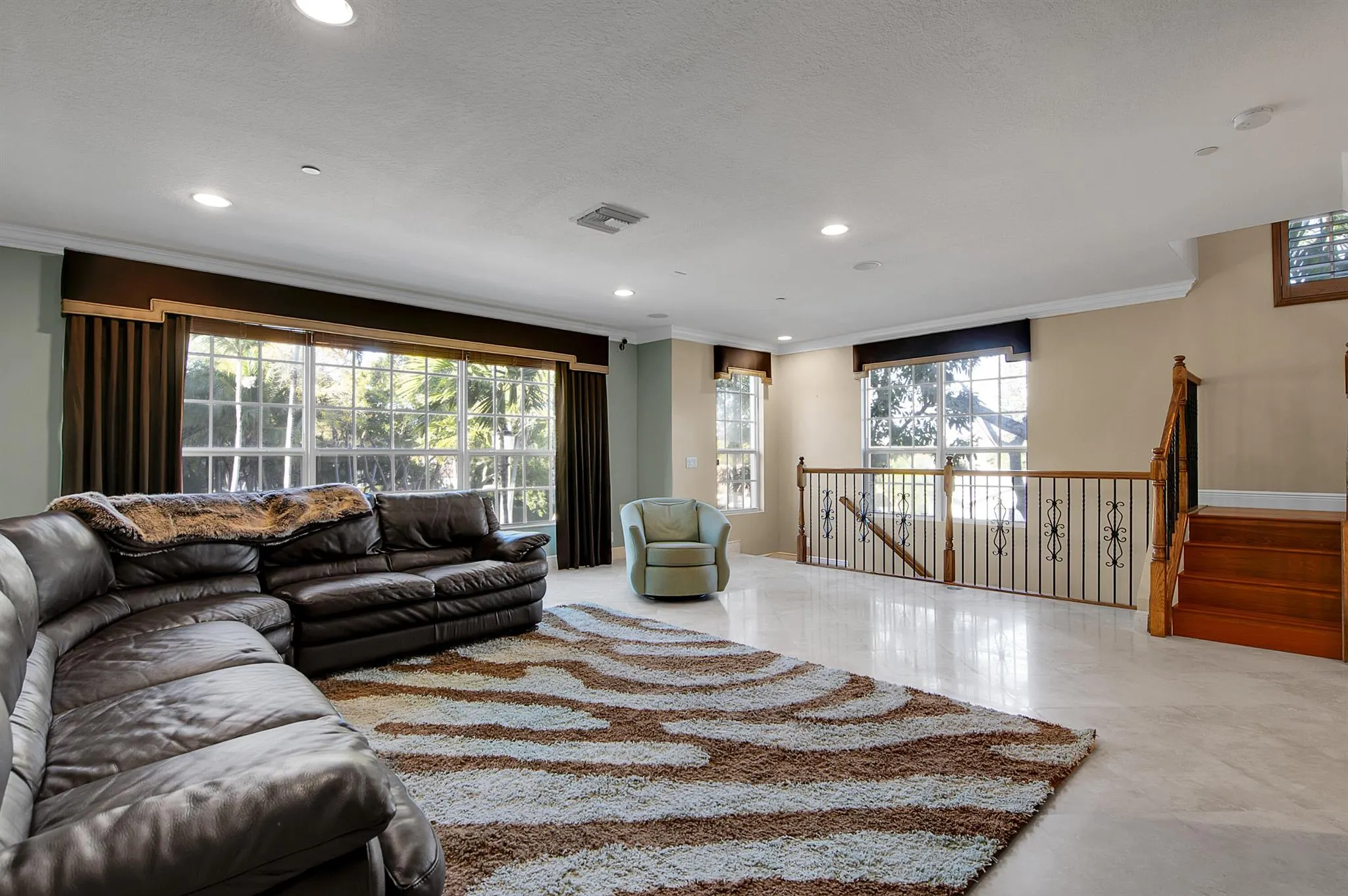 668 NE Francesca Lane