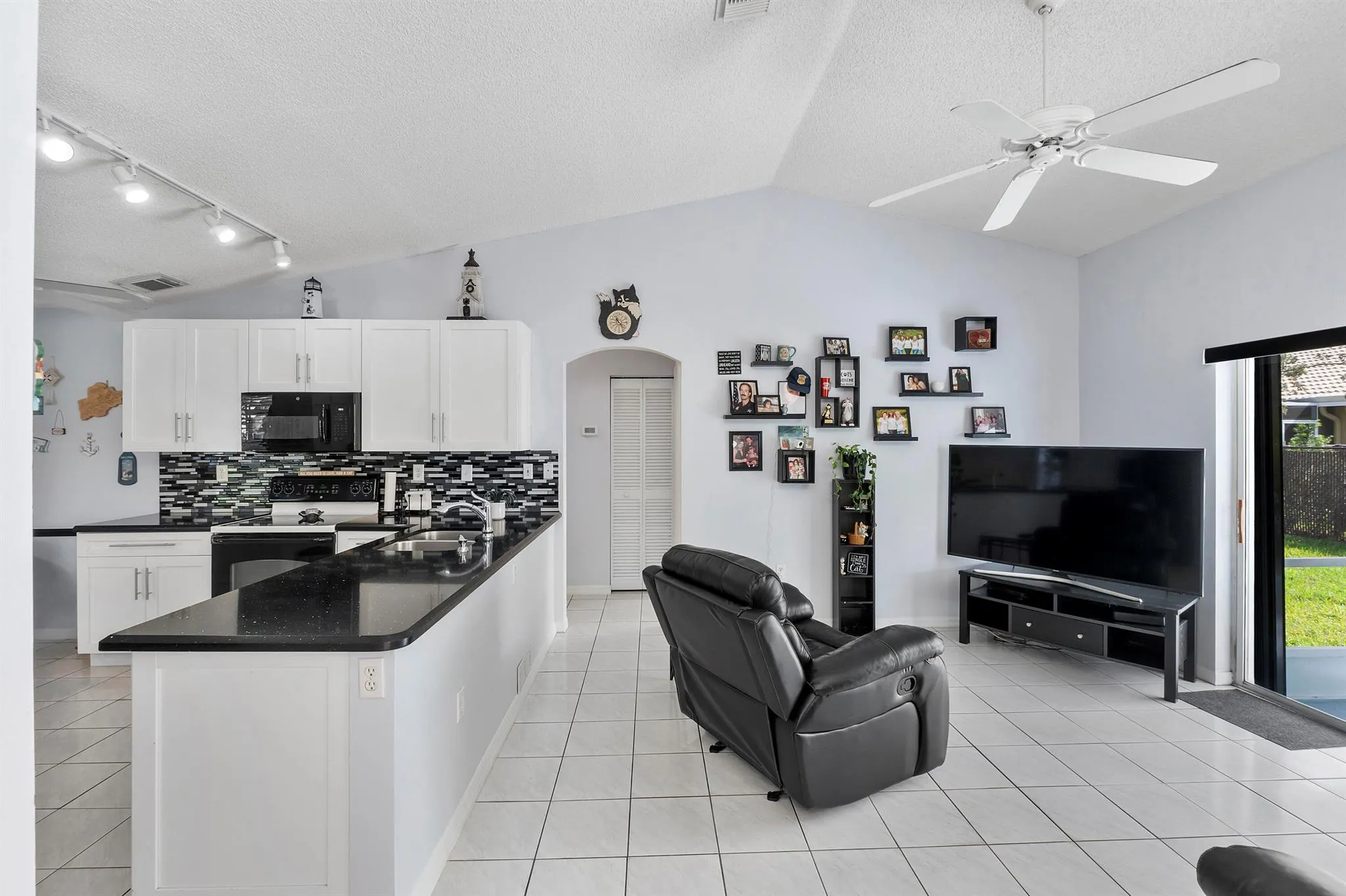 6164 NW 45th Terrace