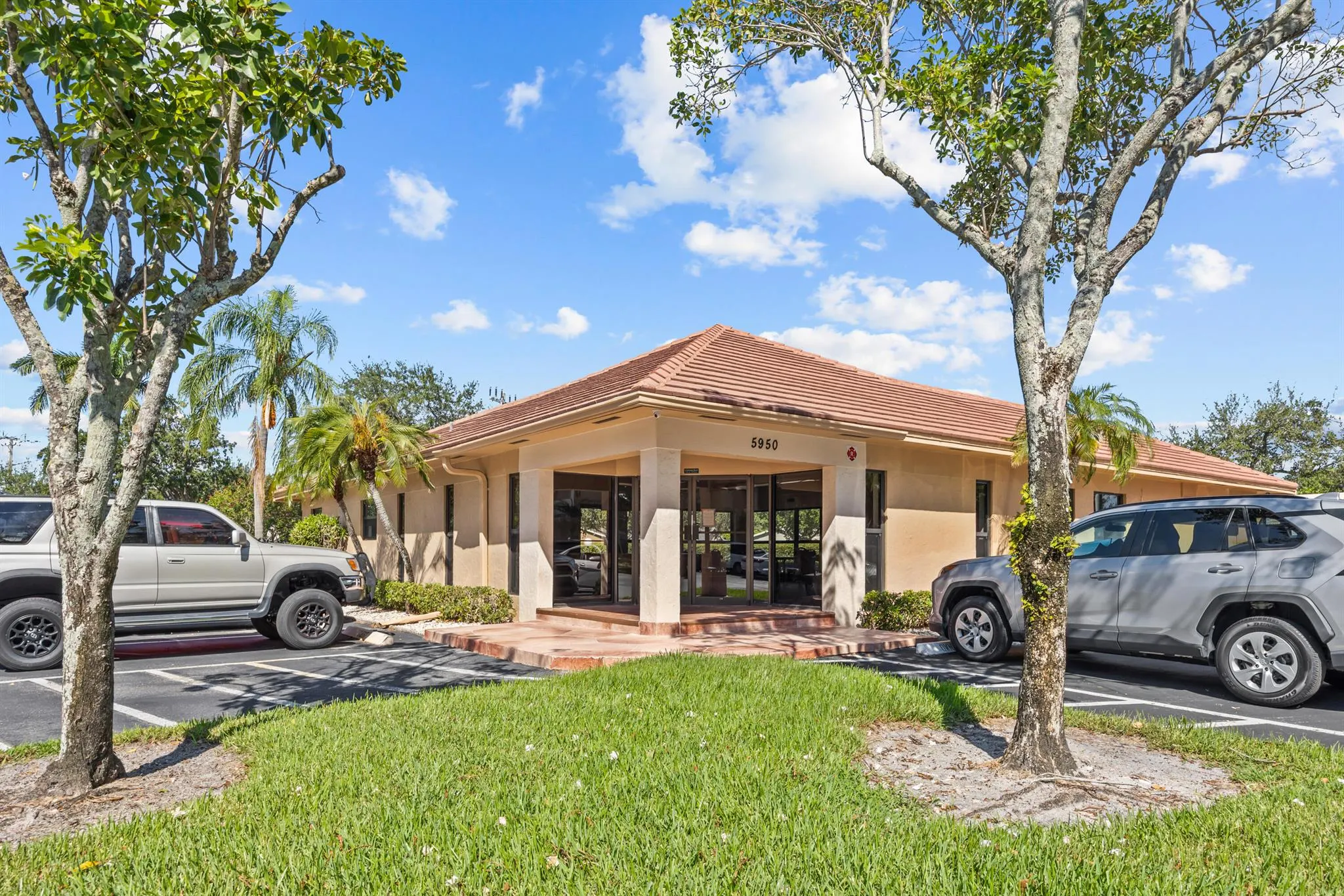 6014 Coral Lake Drive, #202
