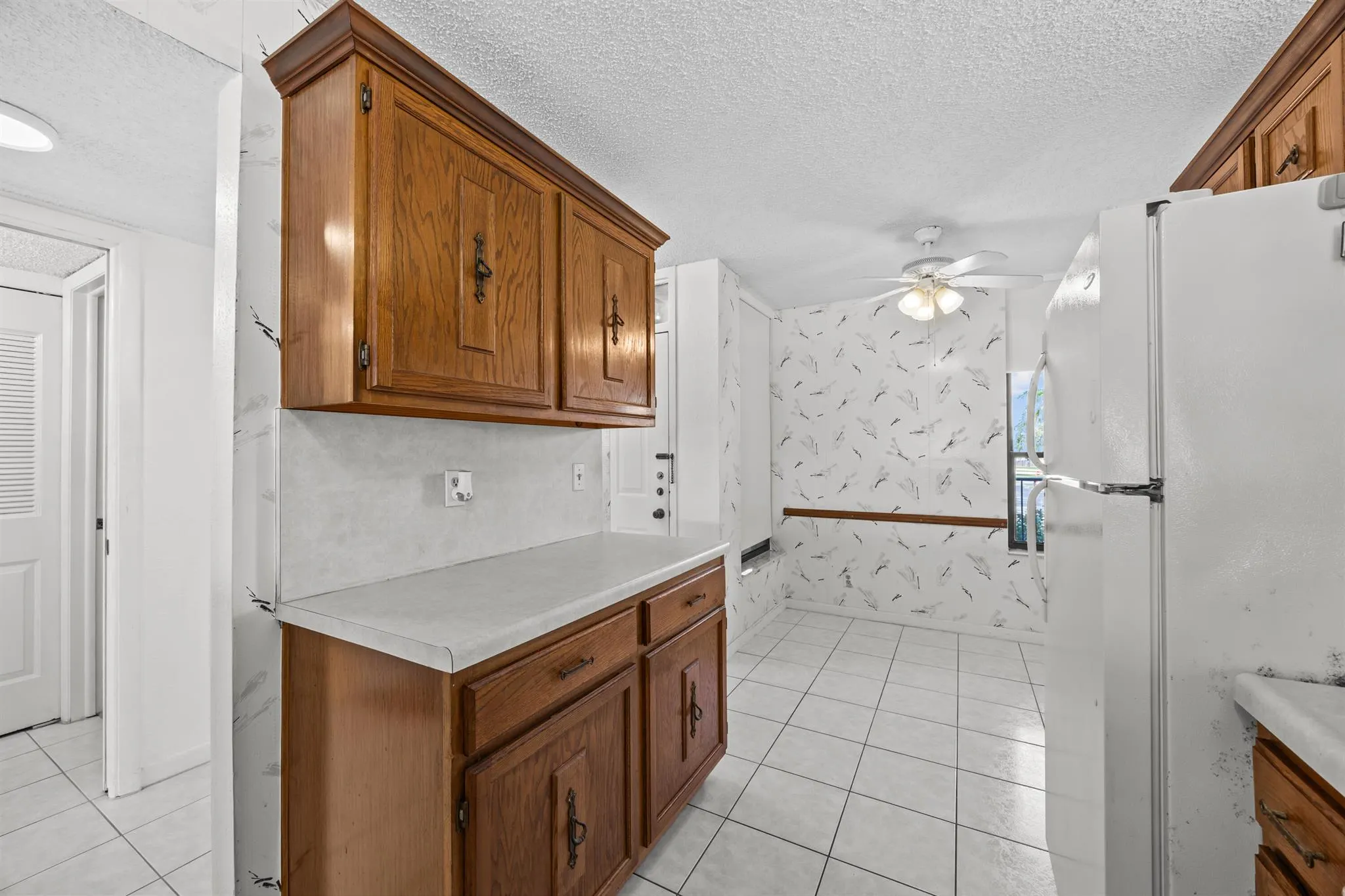 6014 Coral Lake Drive, #202