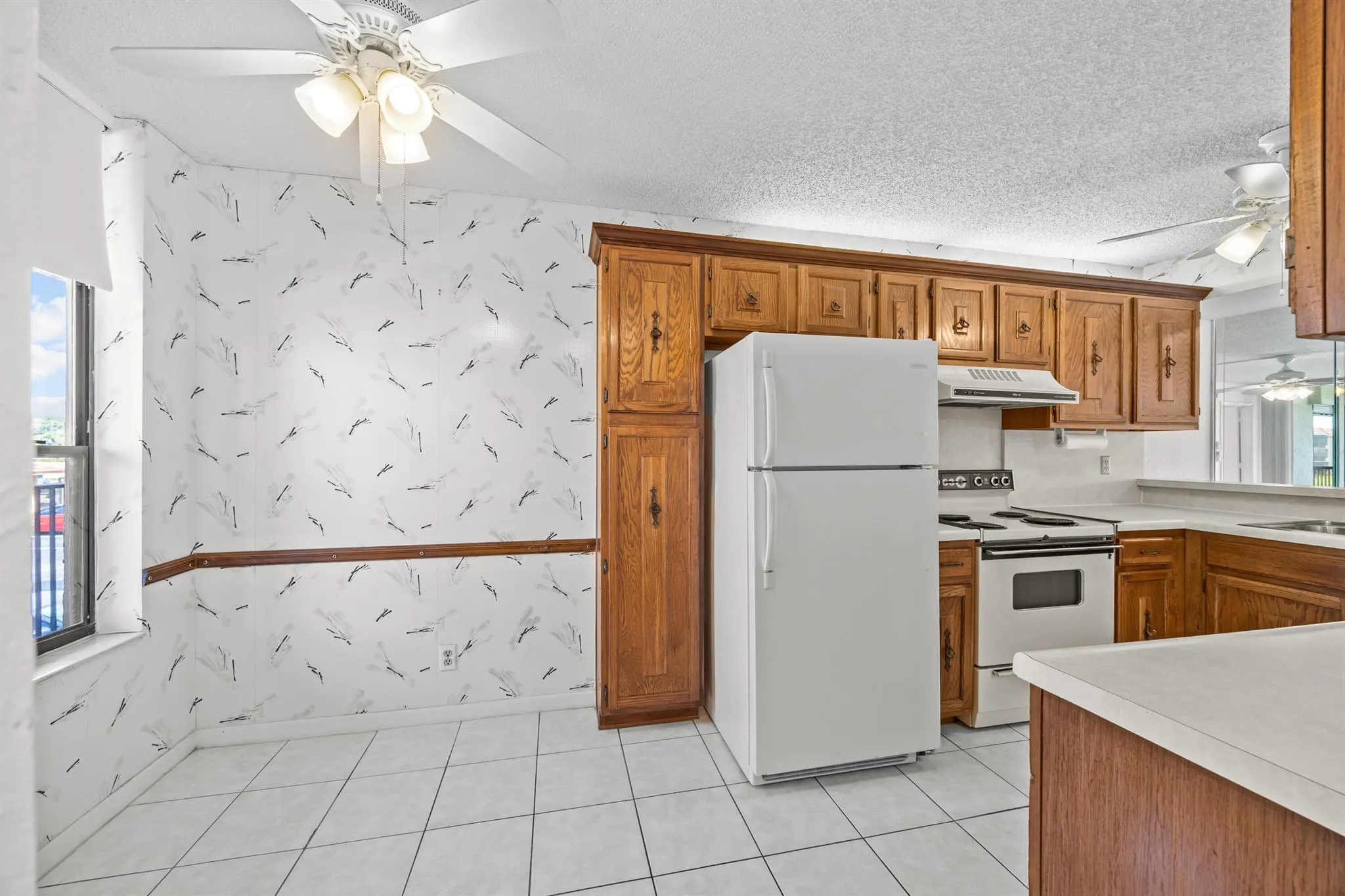 6014 Coral Lake Drive, #202