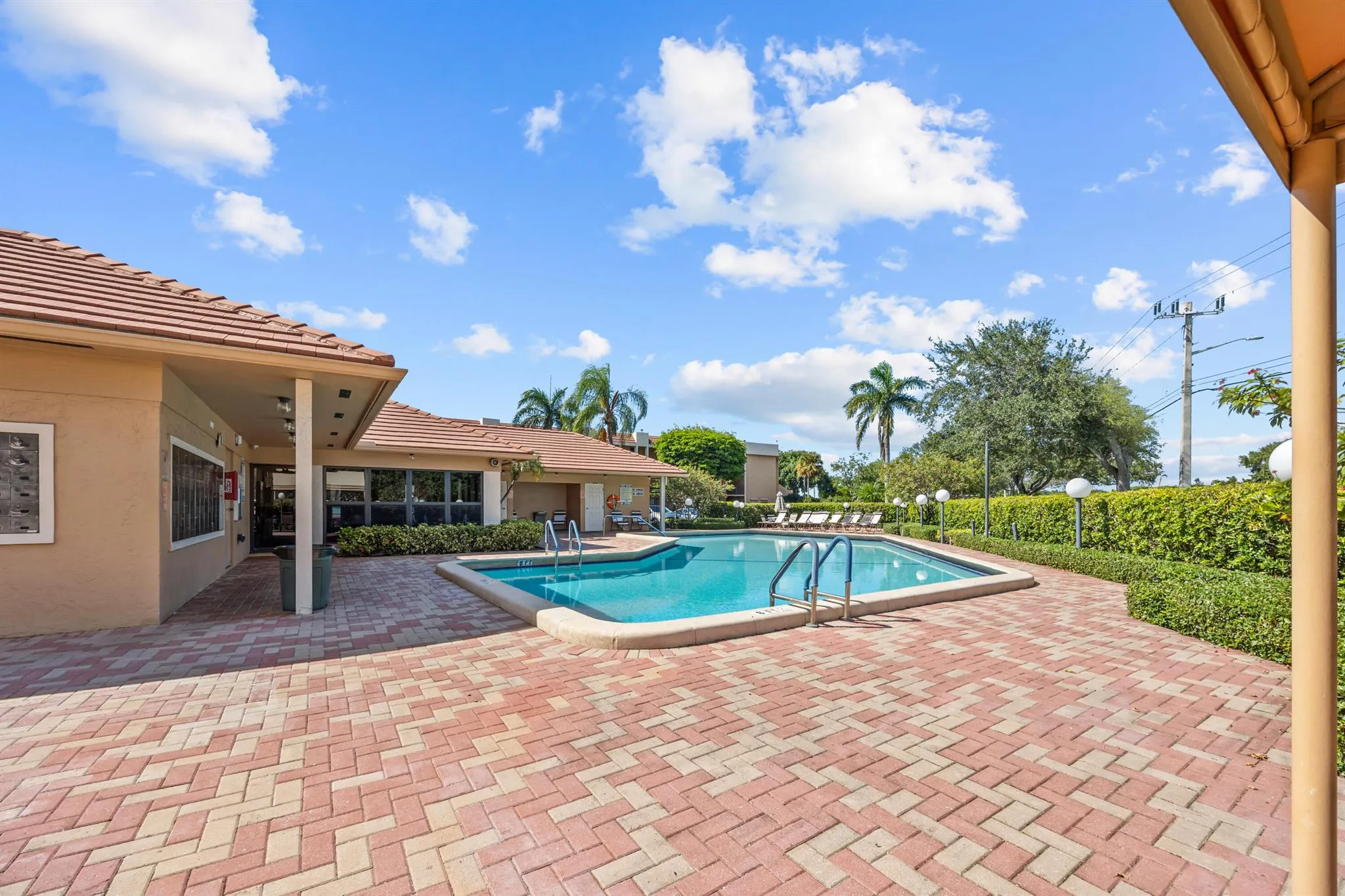 6014 Coral Lake Drive, #202