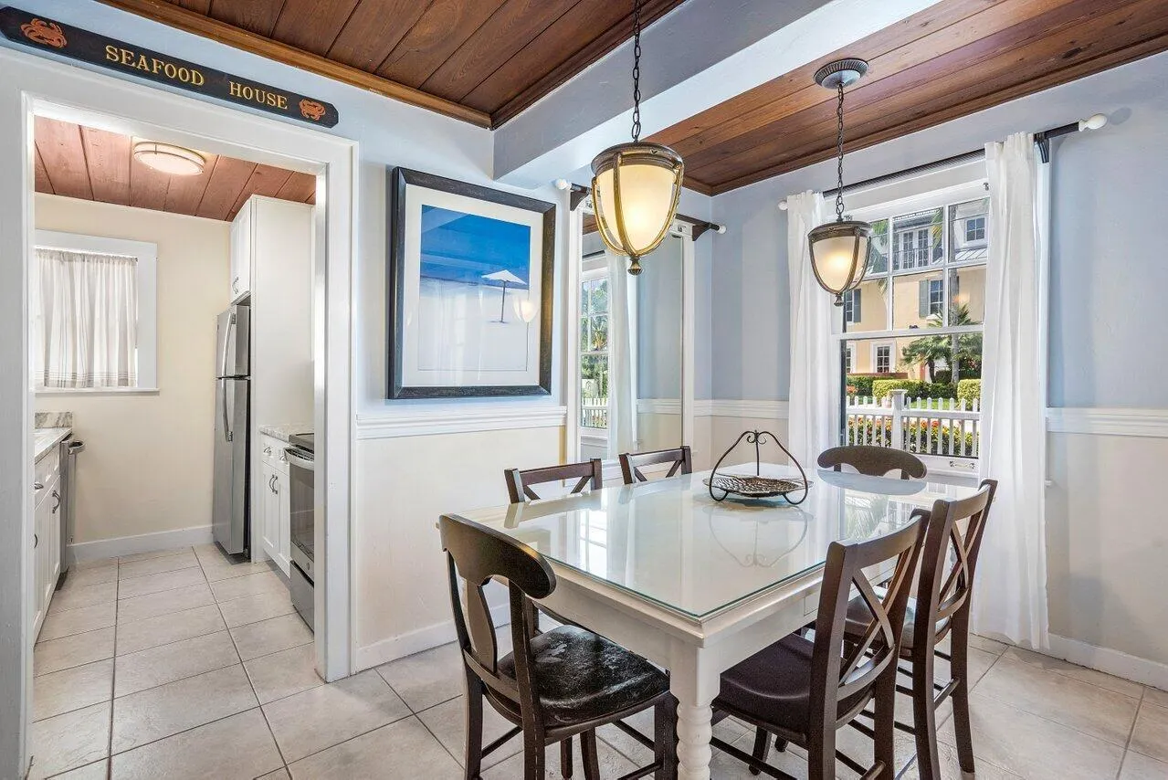 102 SE 7th Avenue, #Villa 1
