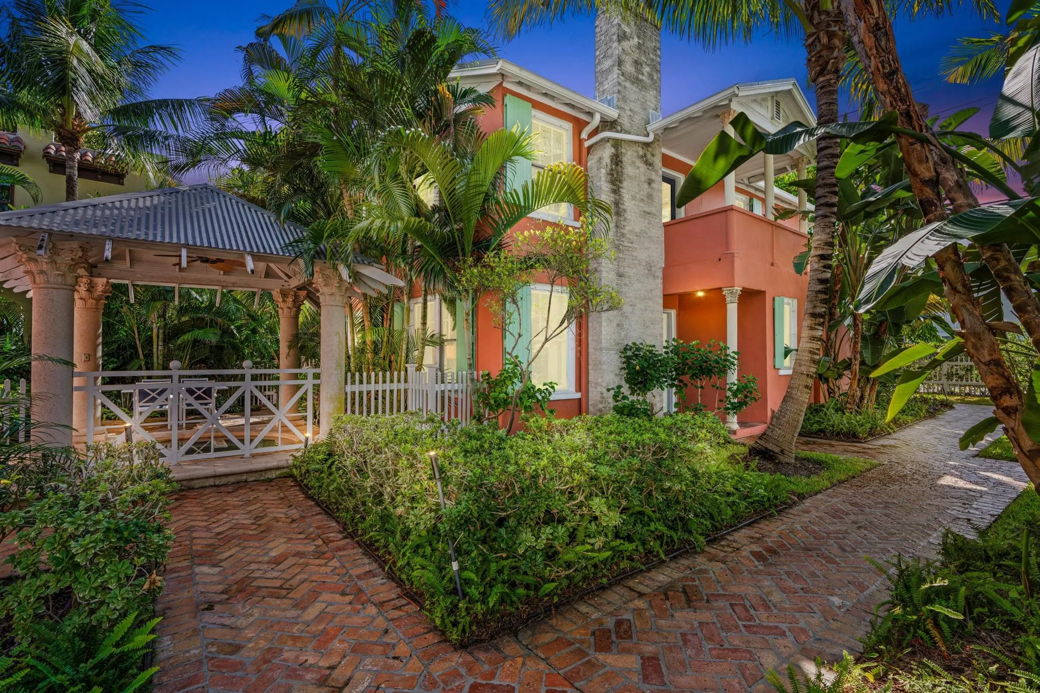 102 SE 7th Avenue, #Villa 1