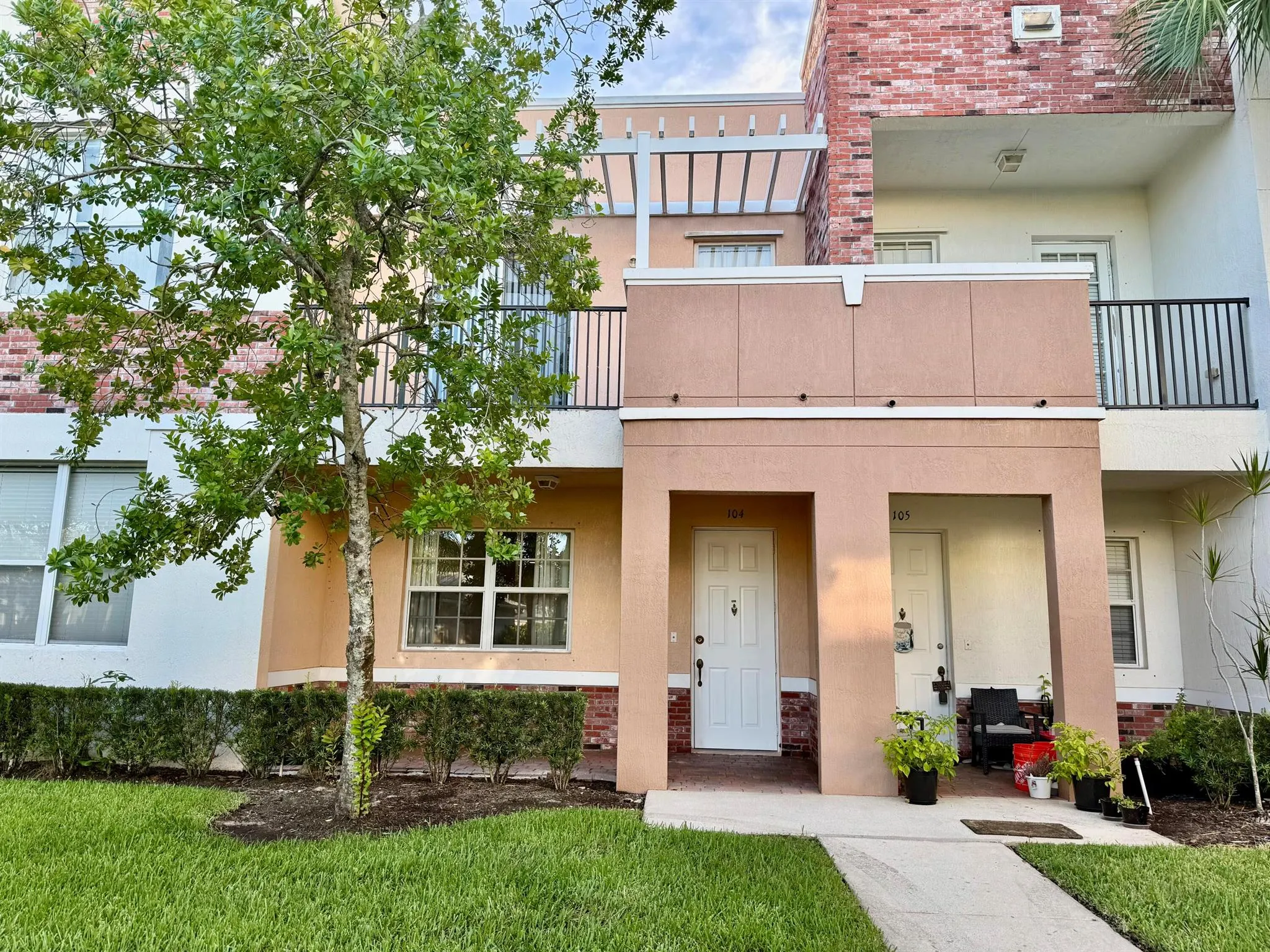 10520 SW Stephanie Way, #104