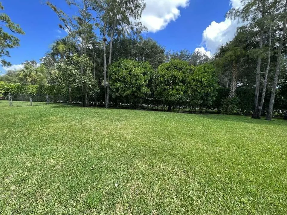 13550 Greentree Trail