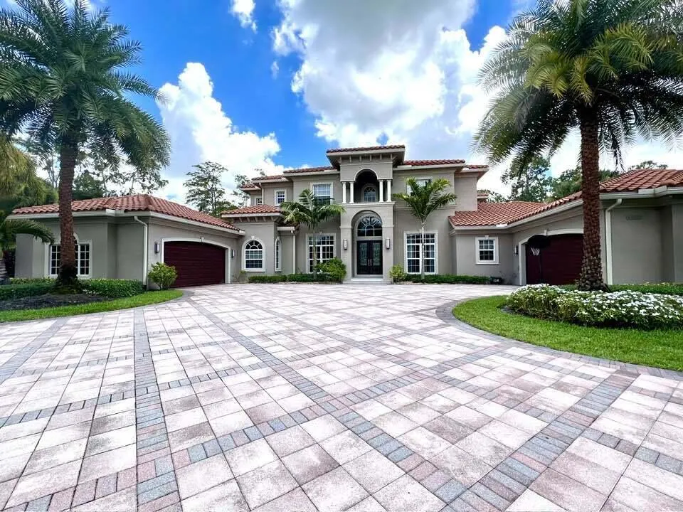 13550 Greentree Trail