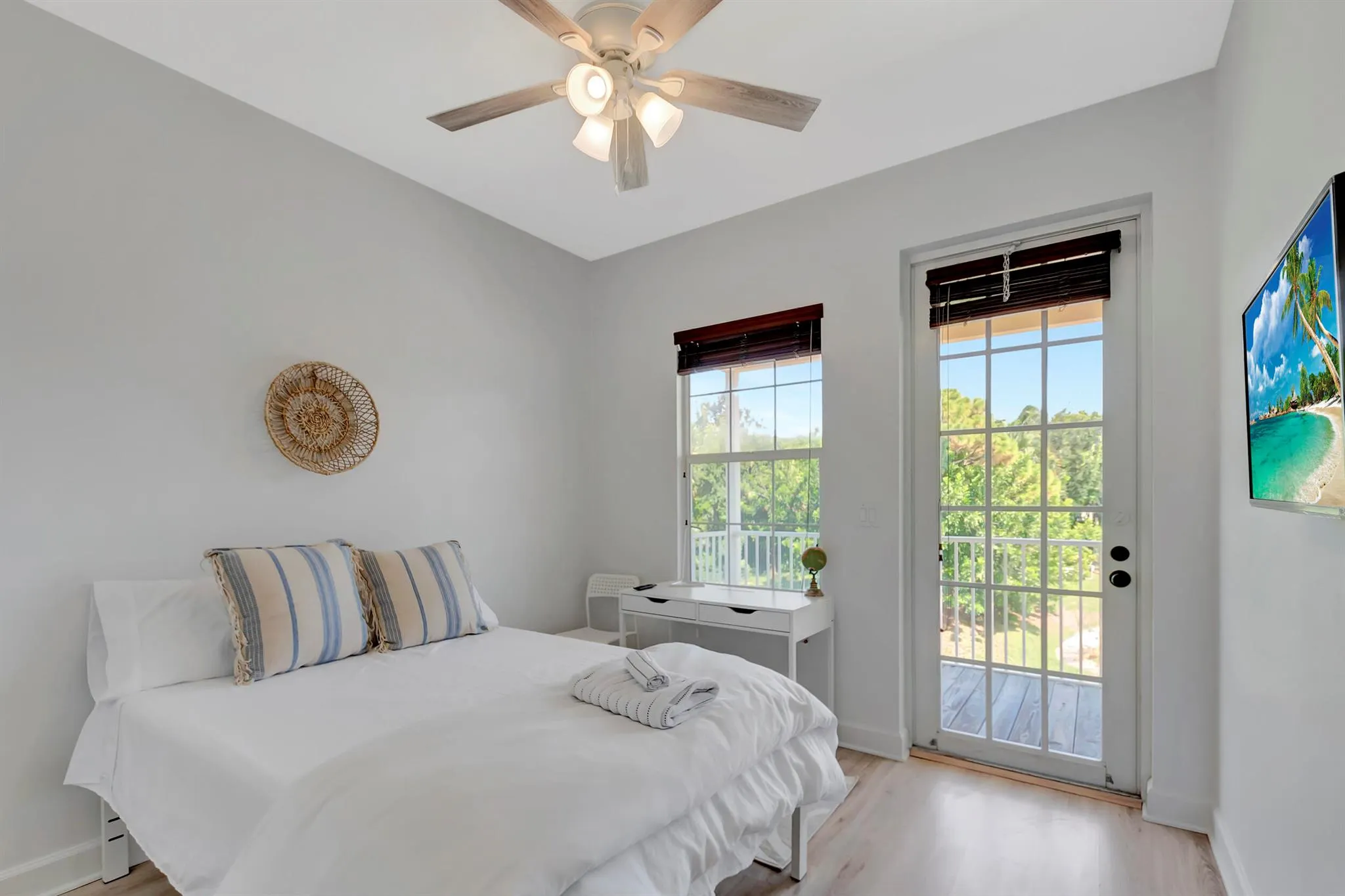 6173 Lottie Lane