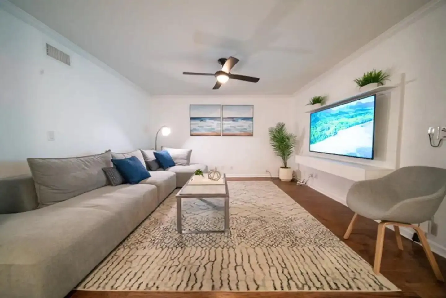 3042 Cardinal Drive