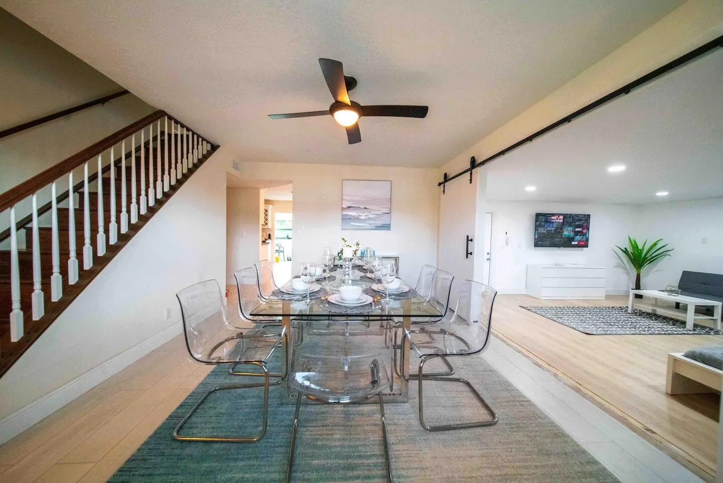 3042 Cardinal Drive