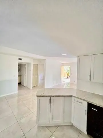 6520 Chasewood C Drive, #C