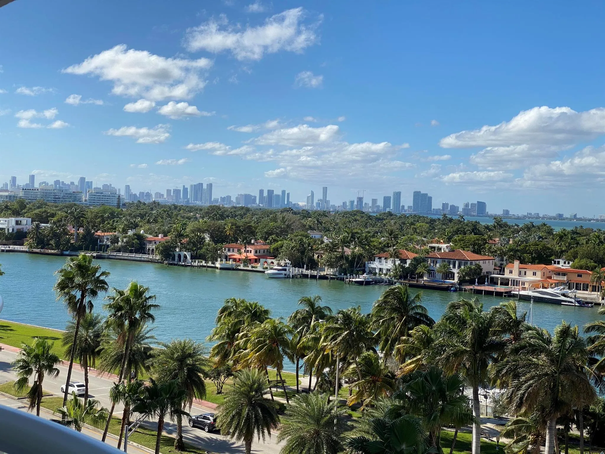 5401 Collins Avenue, #620