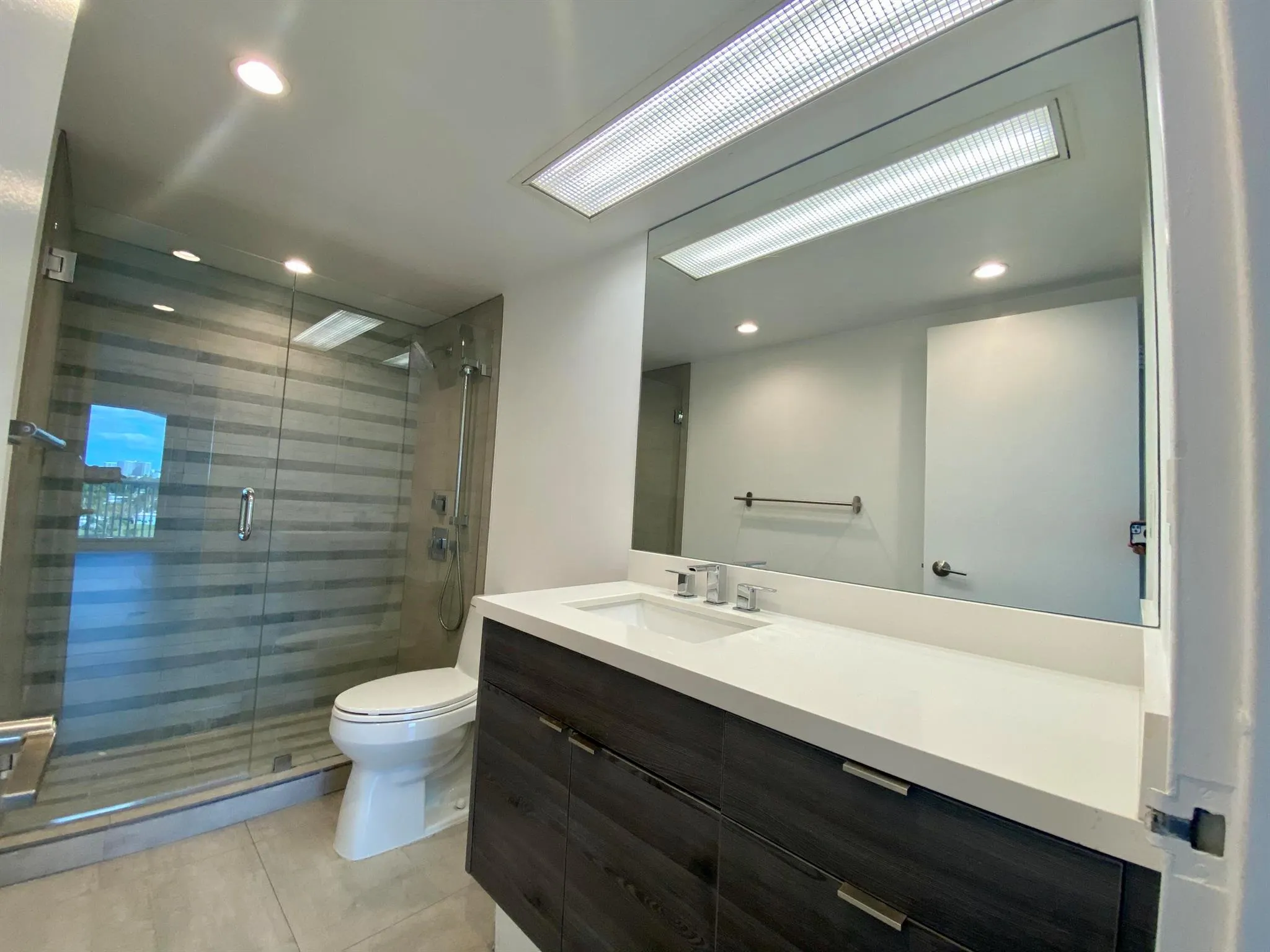 5401 Collins Avenue, #620