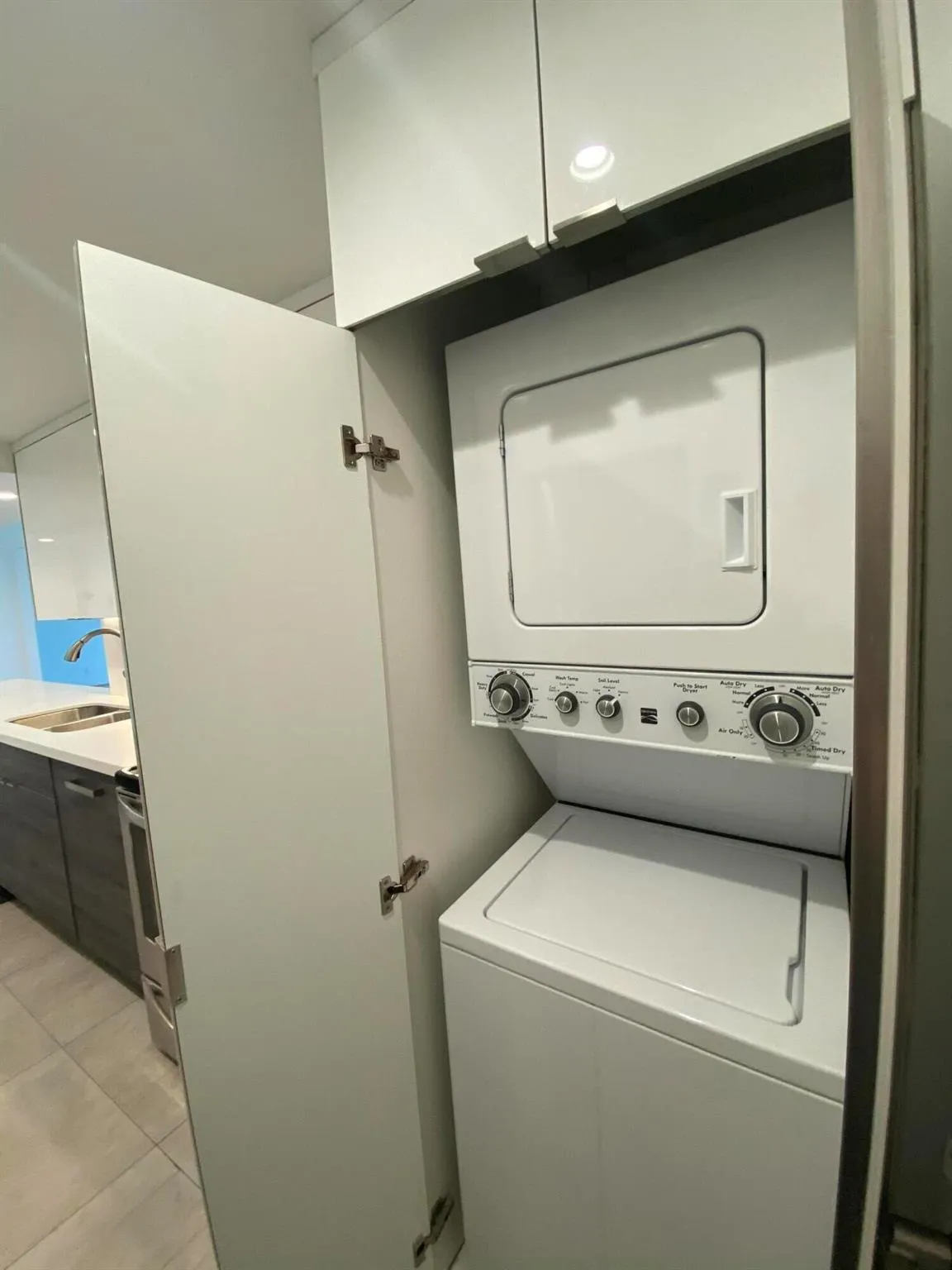 5401 Collins Avenue, #620