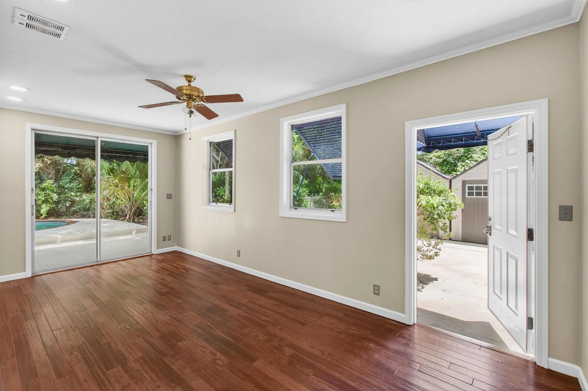 420 Santa Fe Road