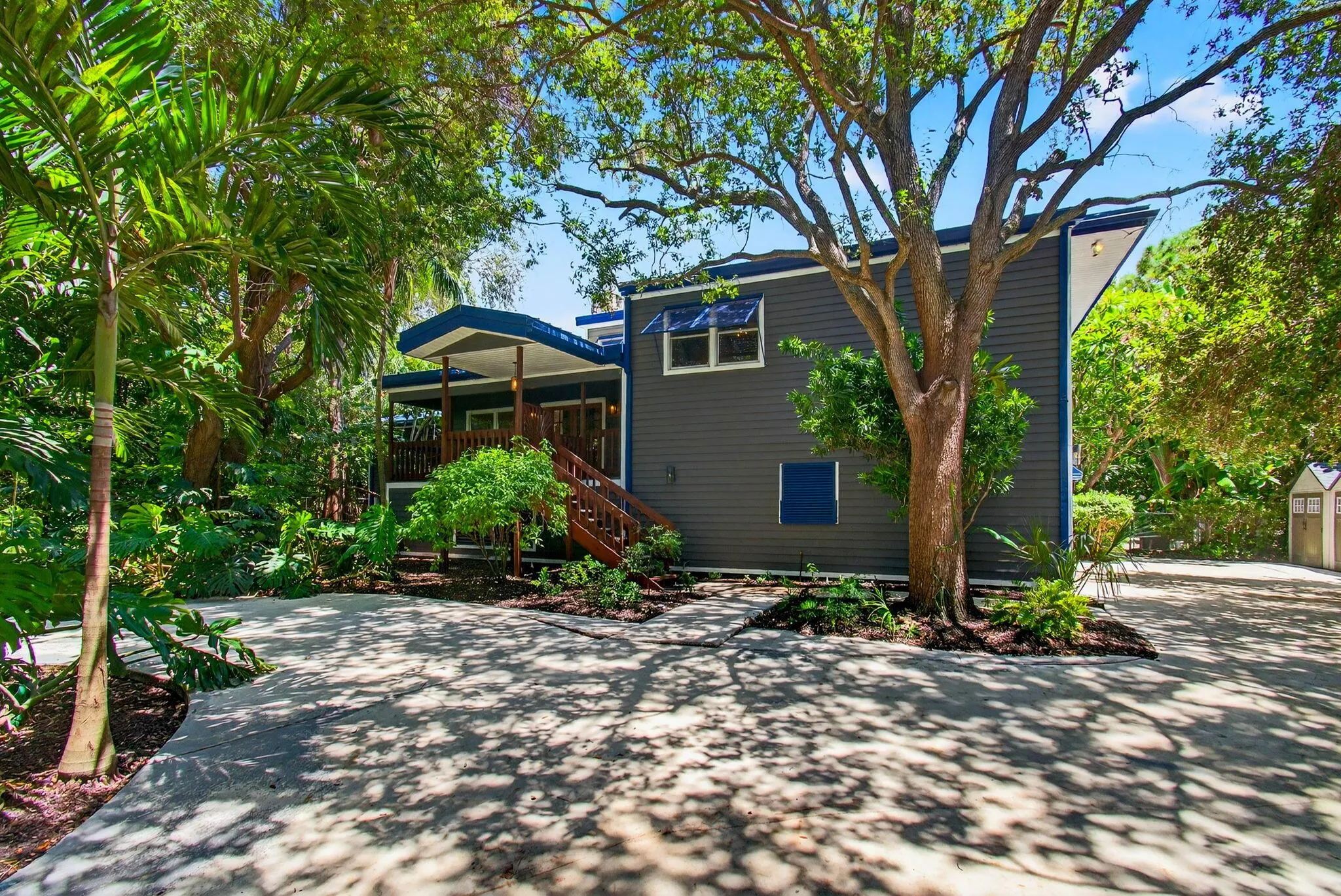 420 Santa Fe Road