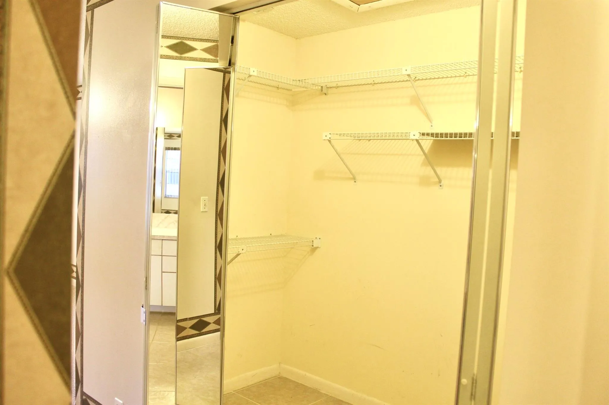 5130 Nesting Way, #C