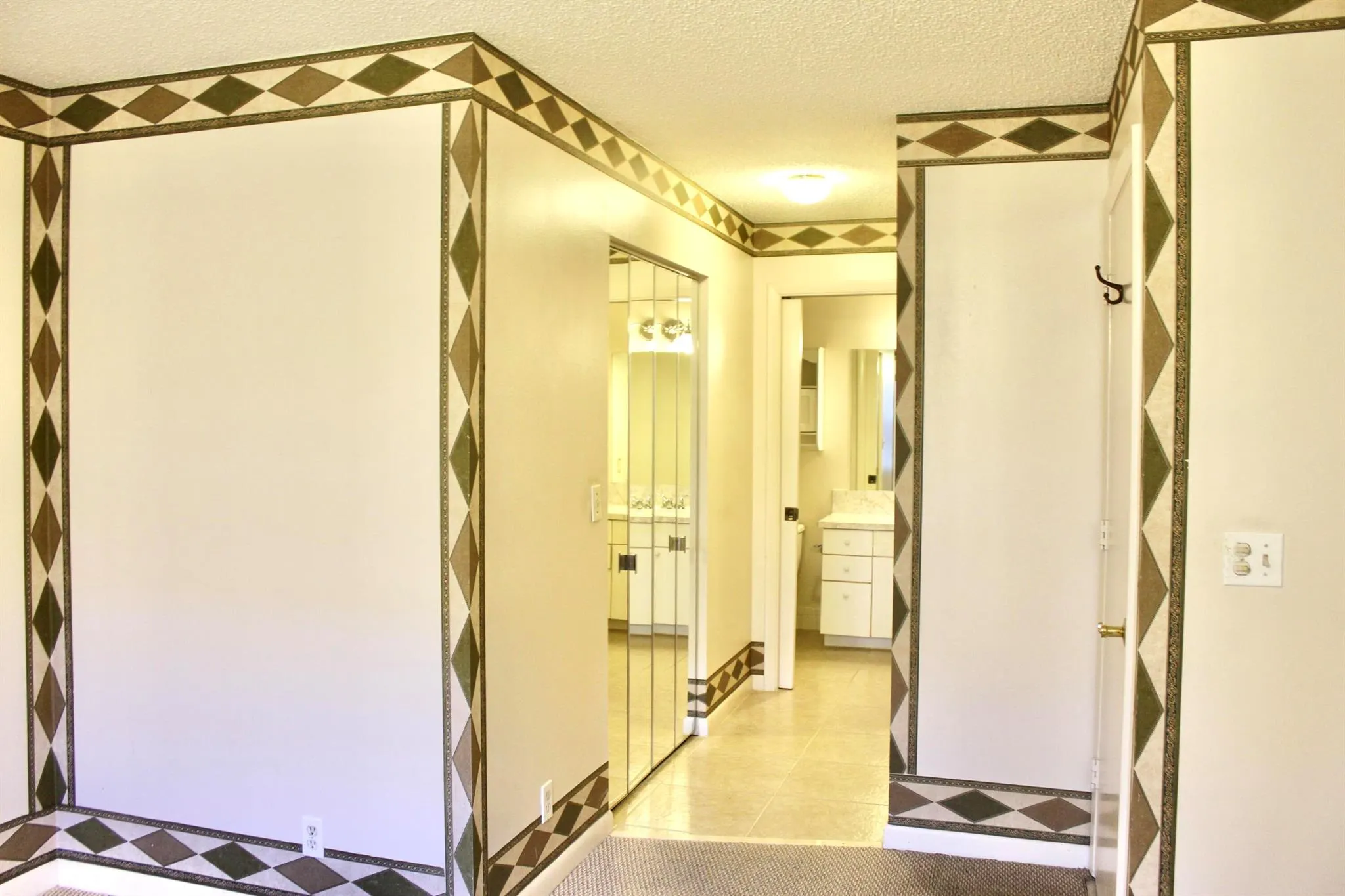5130 Nesting Way, #C